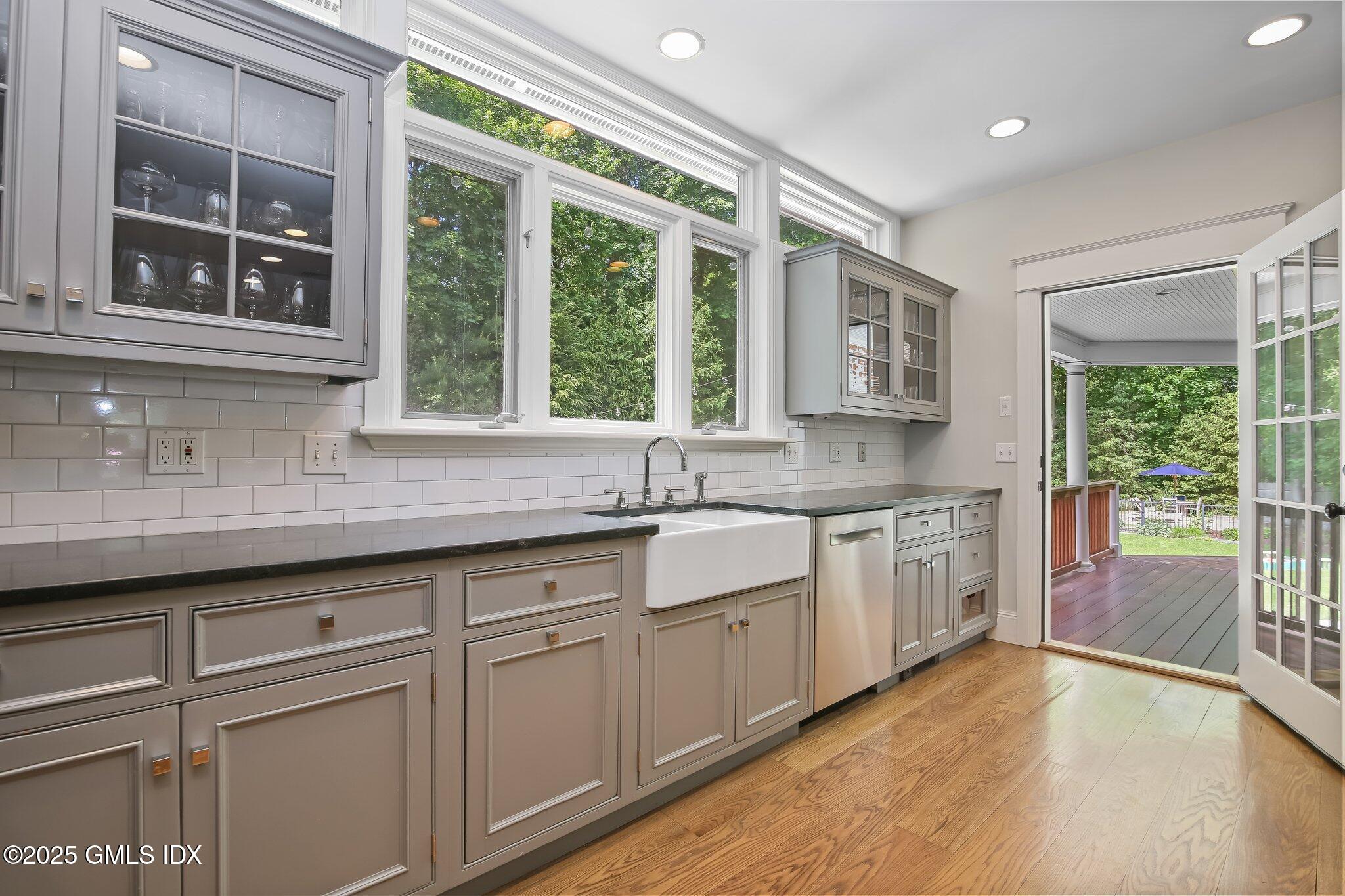 202 Mansfield Avenue