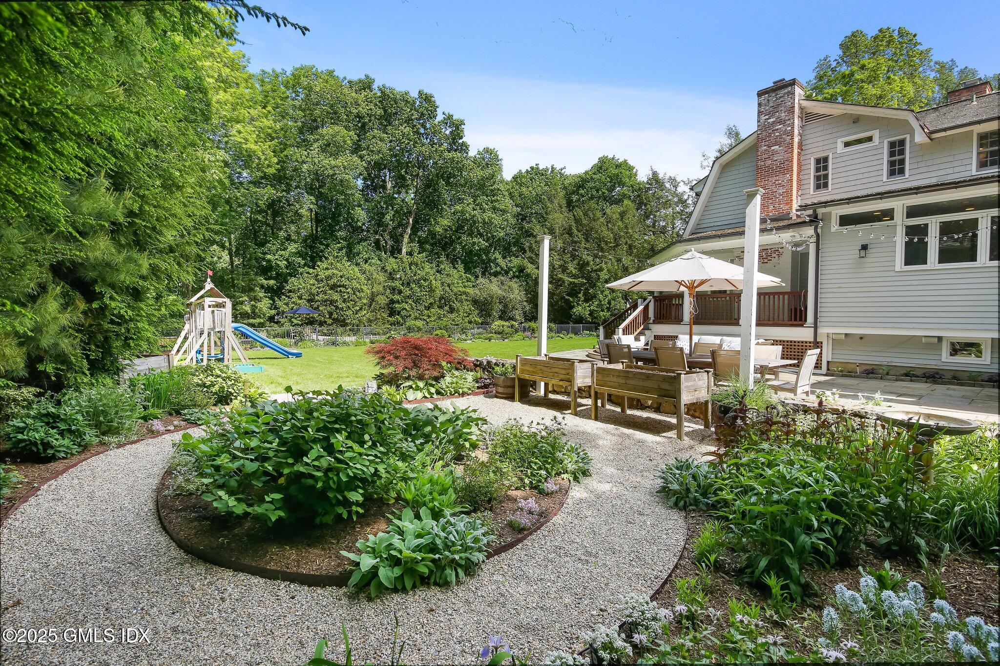 202 Mansfield Avenue