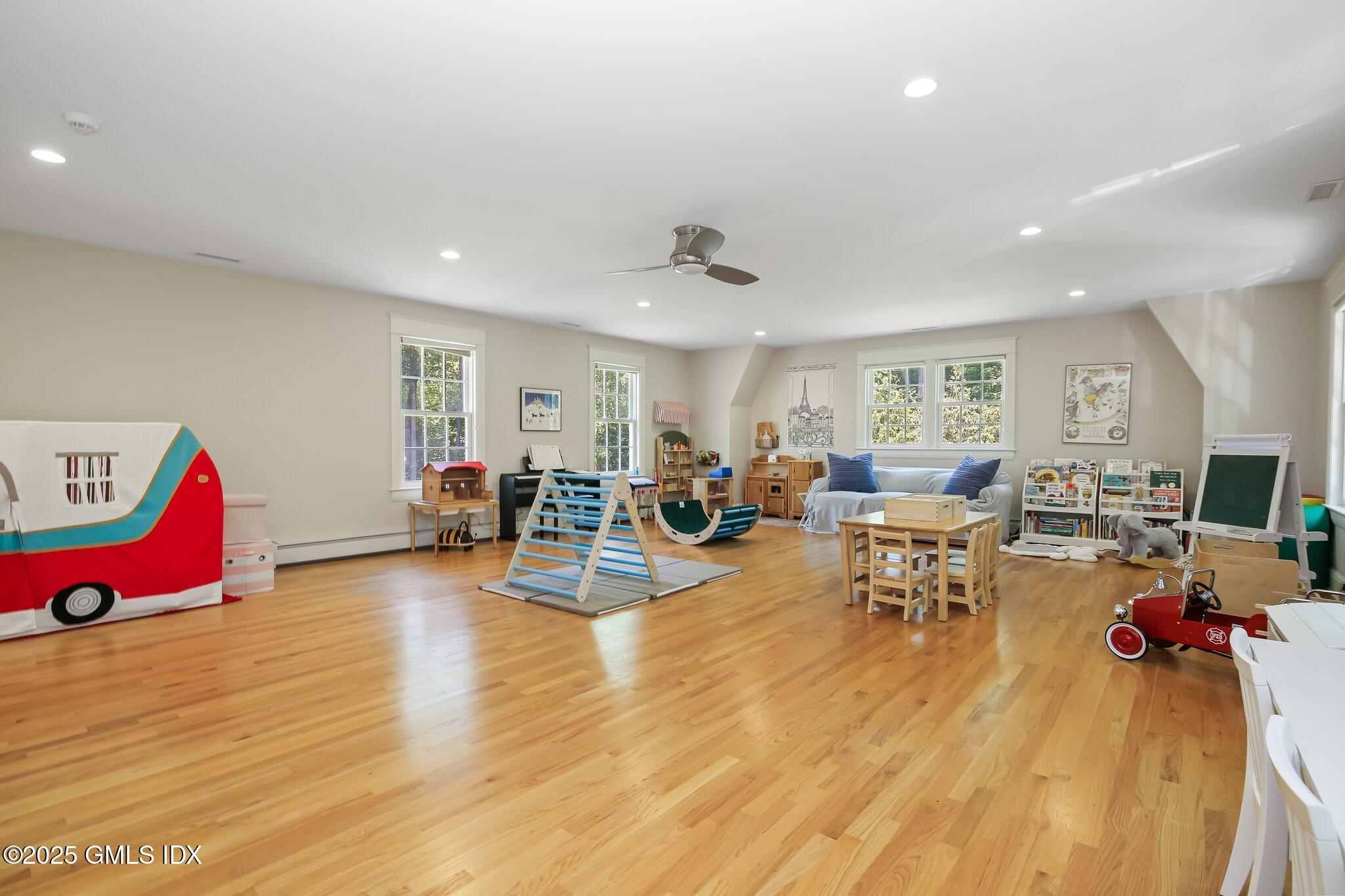 202 Mansfield Avenue