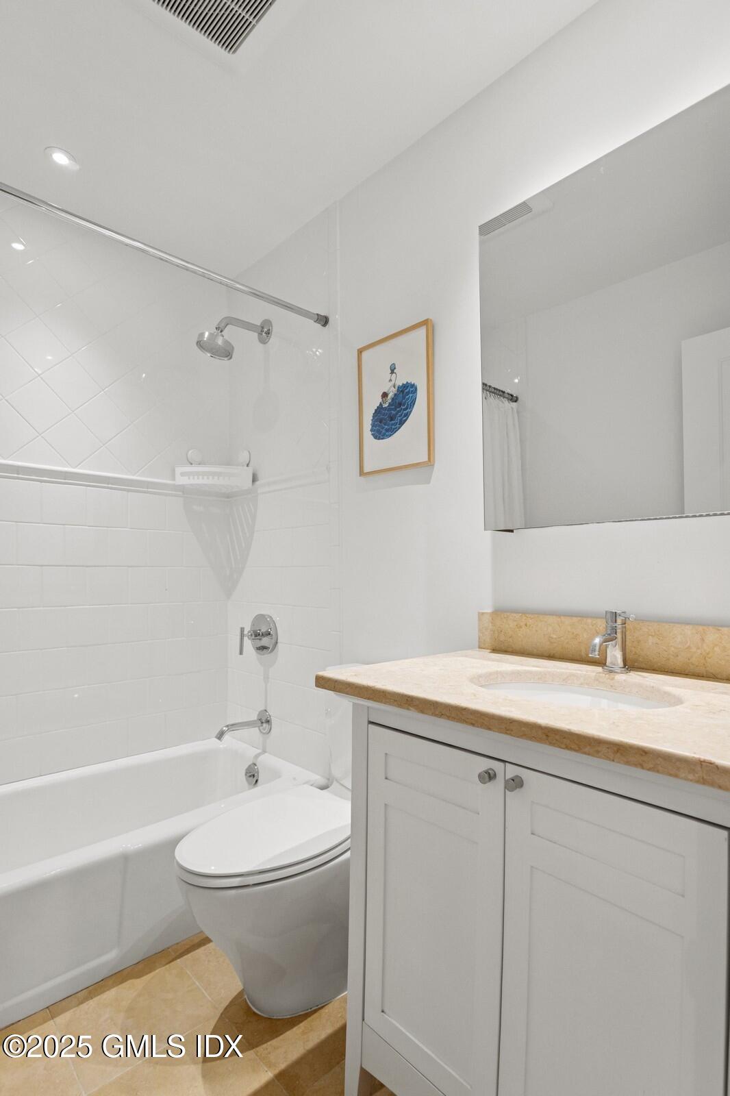 25 Indian Harbor Drive, 12