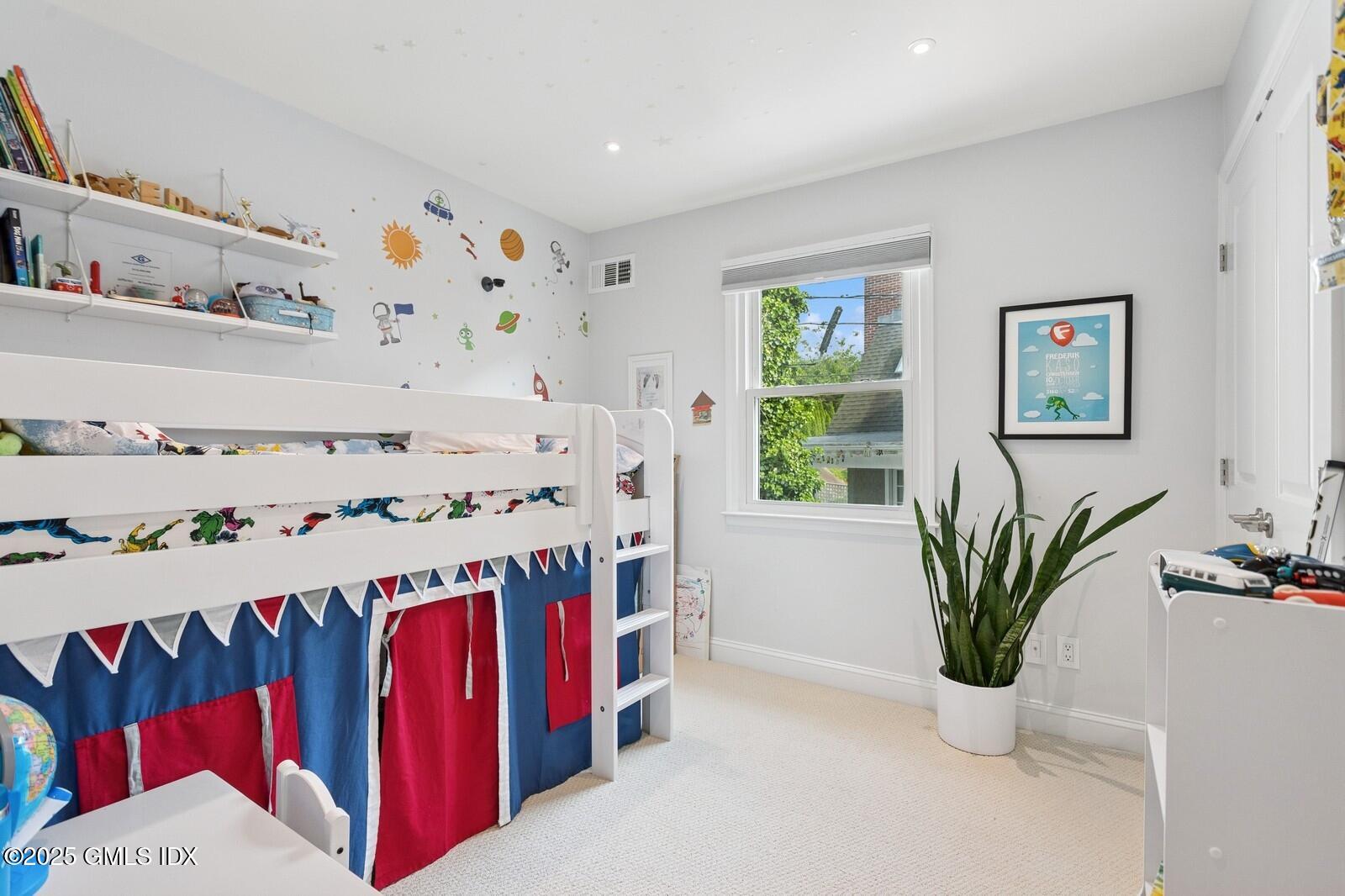 25 Indian Harbor Drive, 12