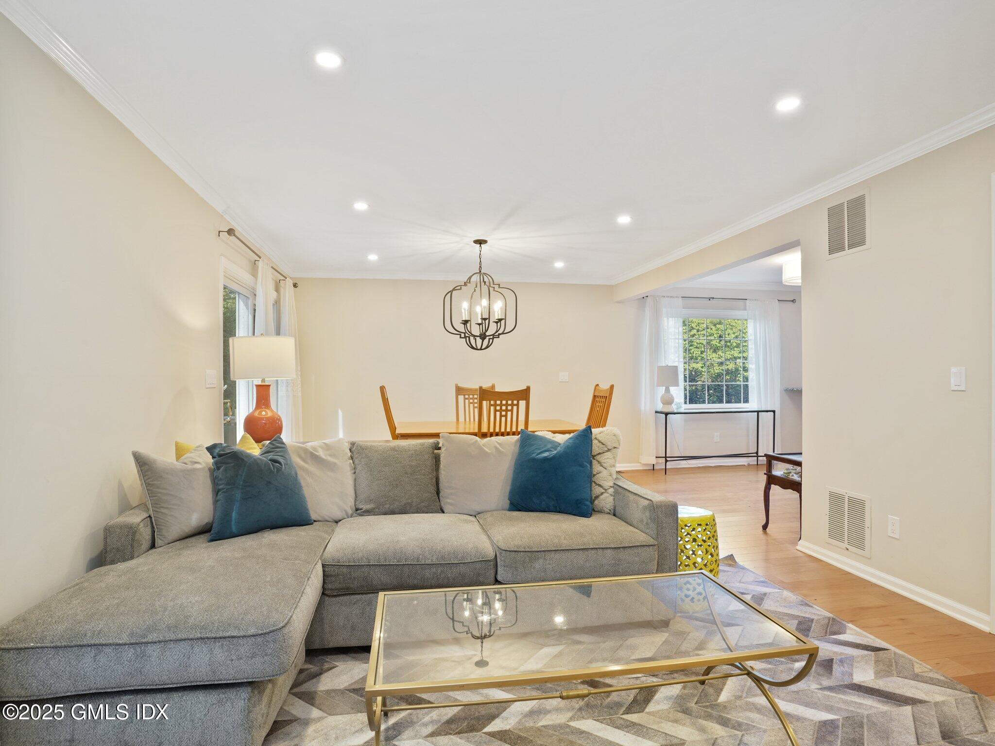 112 Greenwich Hills Drive