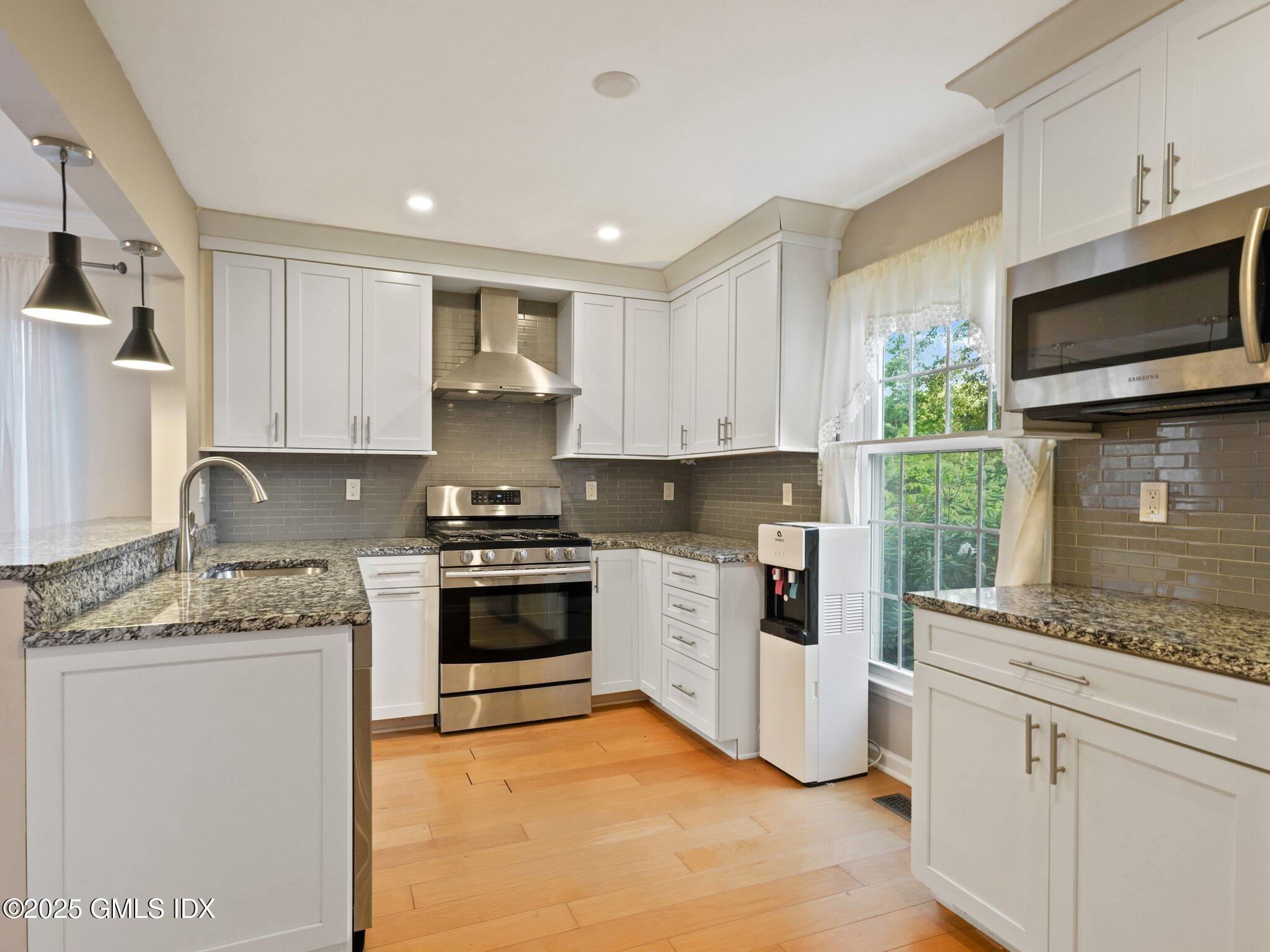 112 Greenwich Hills Drive