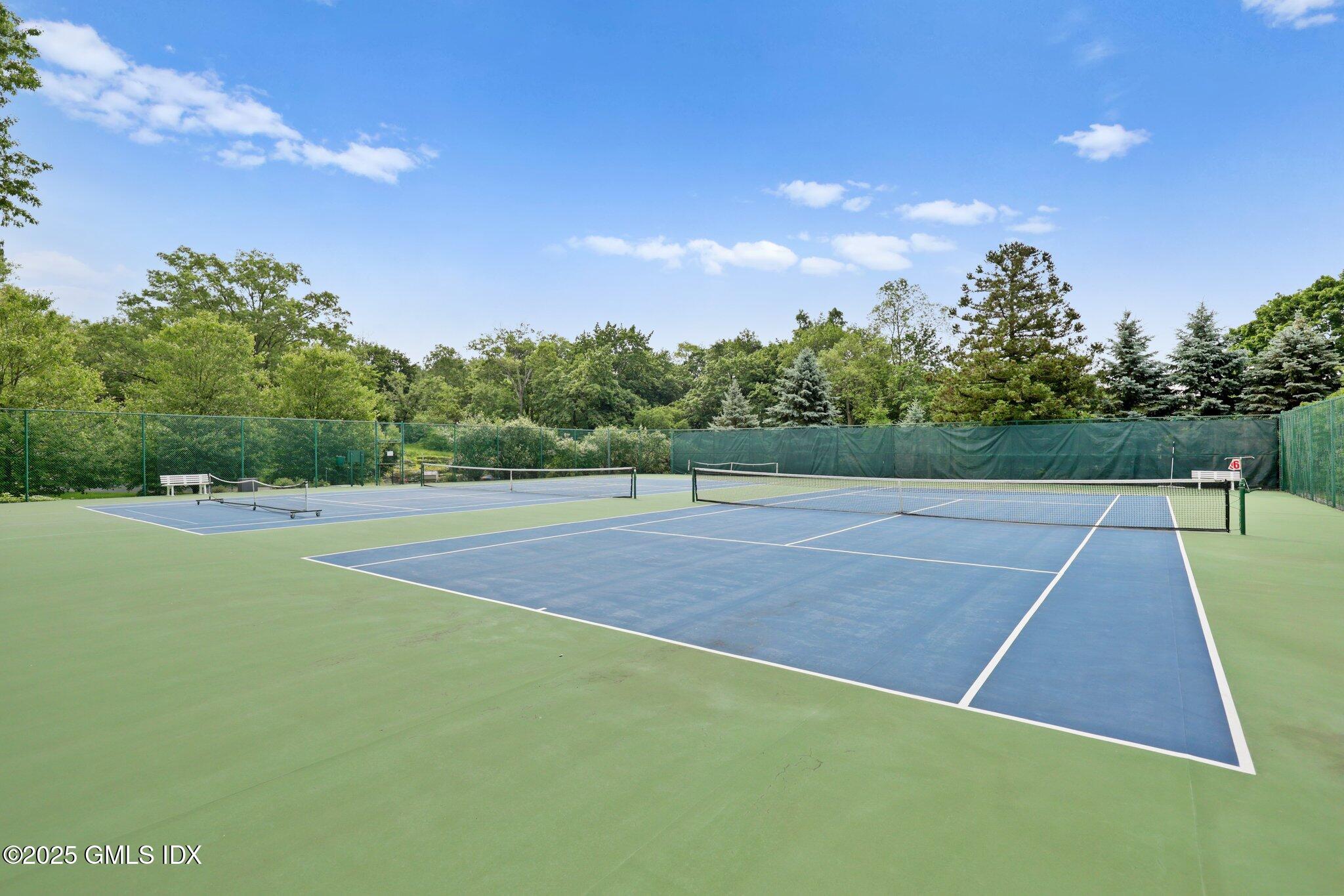 28 E Lyon Farm Drive, 28