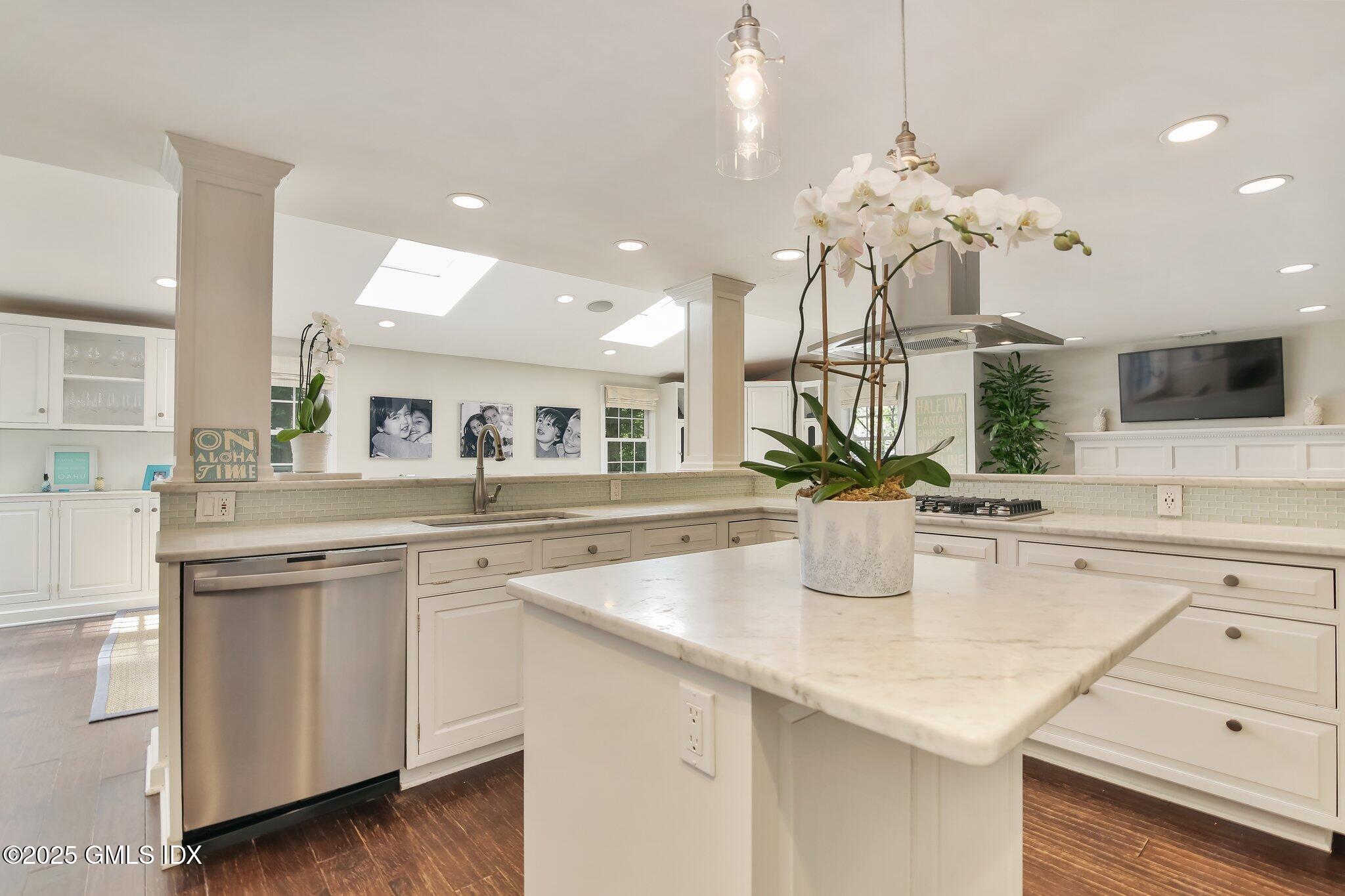 16 Split Timber Place