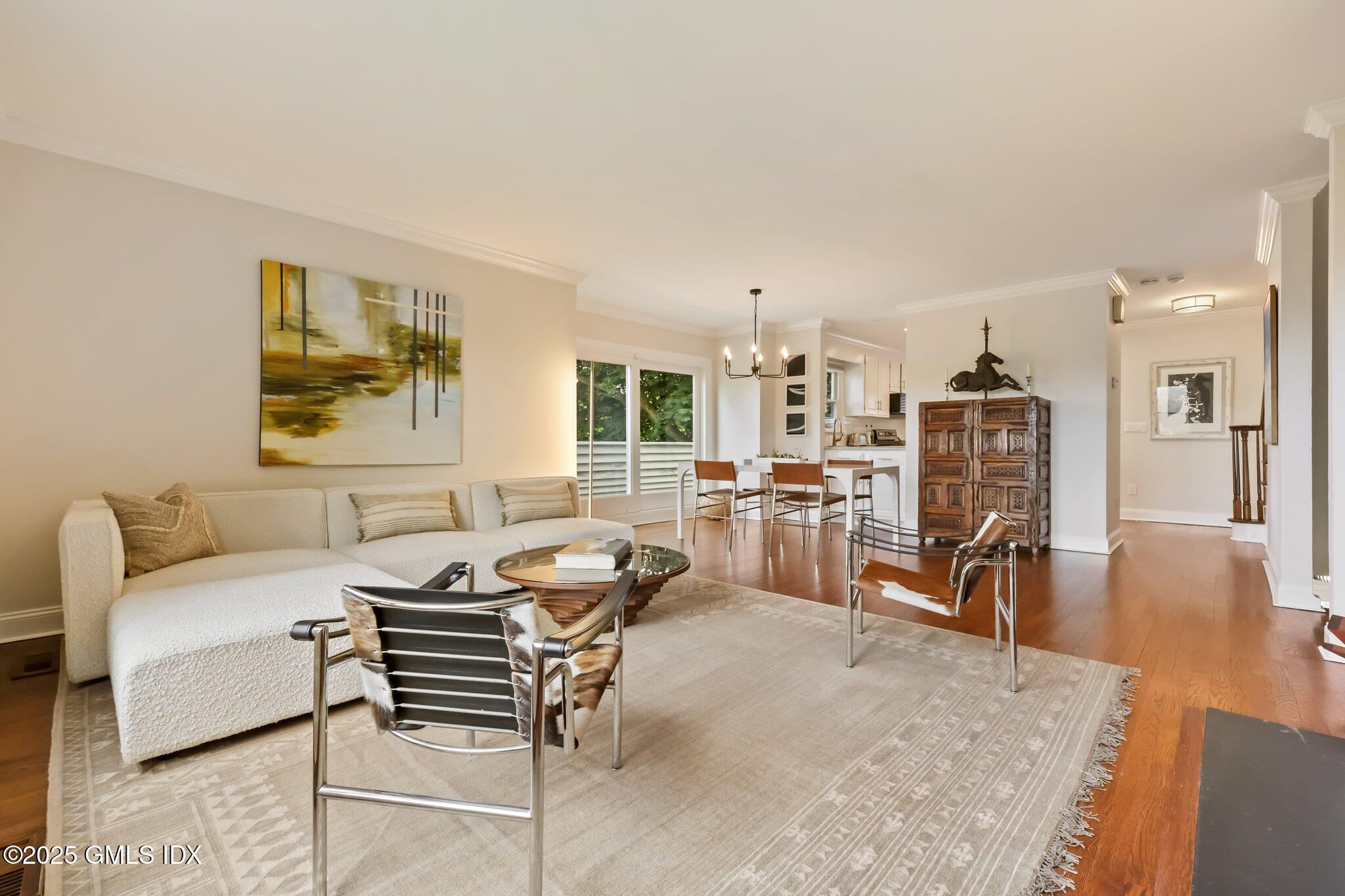 172 Field Point Road, 9