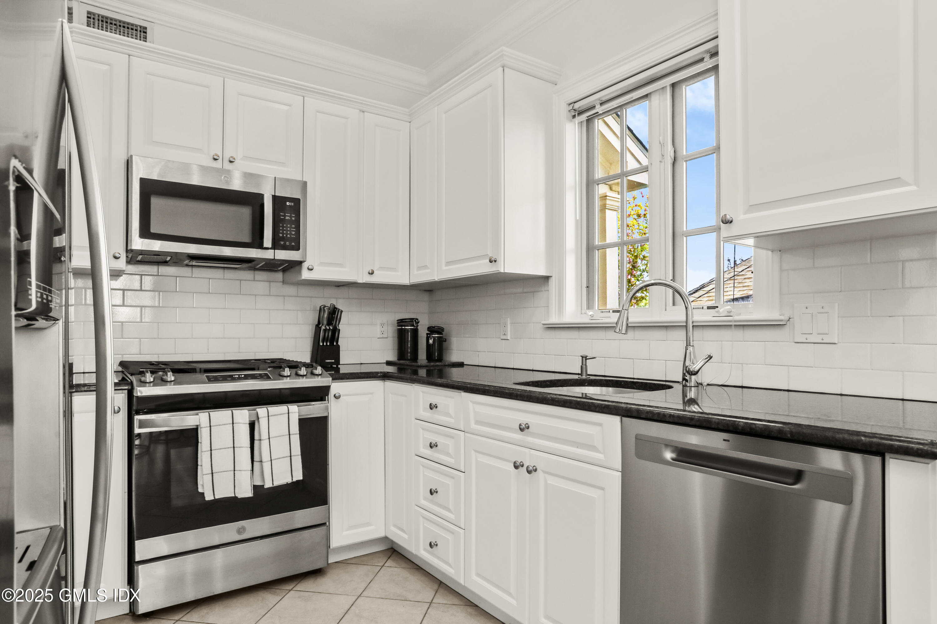 147 Holly Hill Lane 5