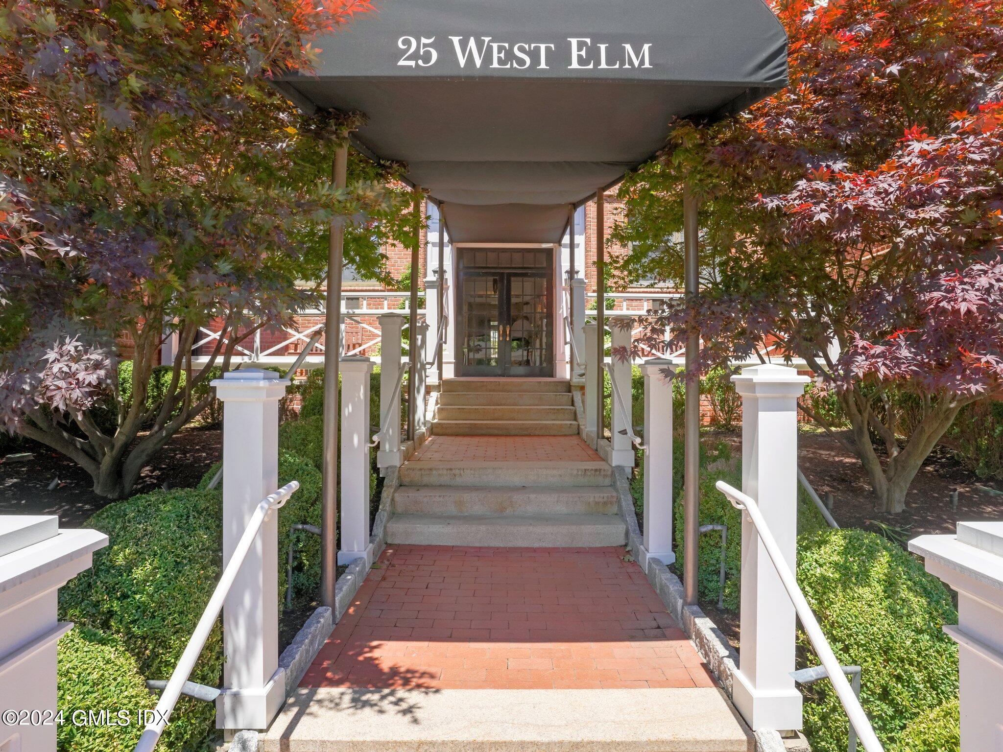 25 W Elm Street, 12