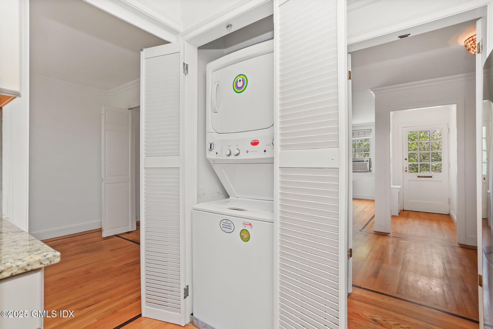 114 Putnam Park, 114