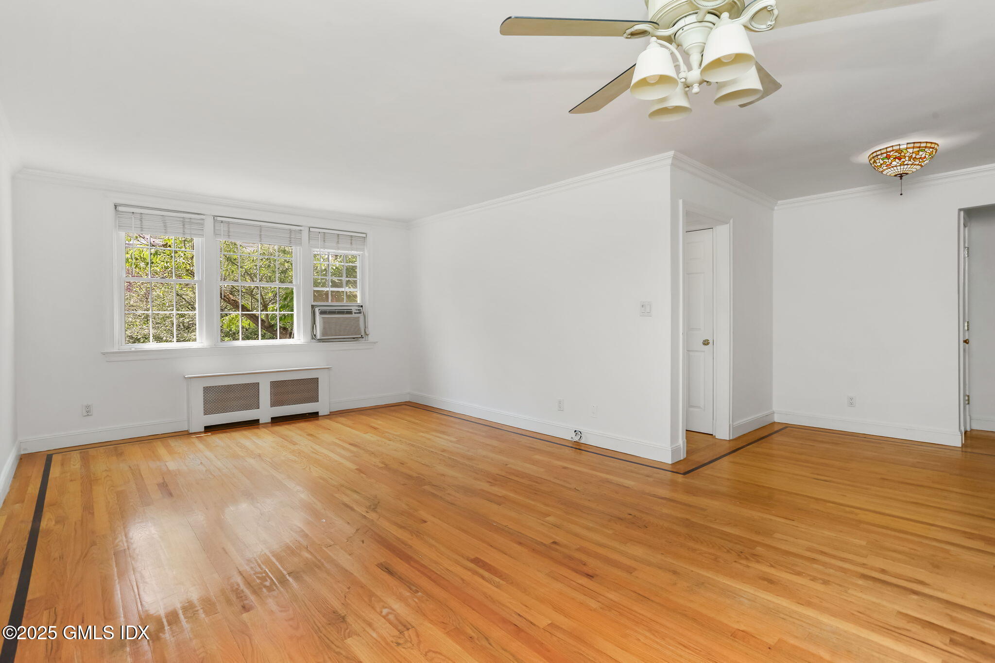 114 Putnam Park, 114