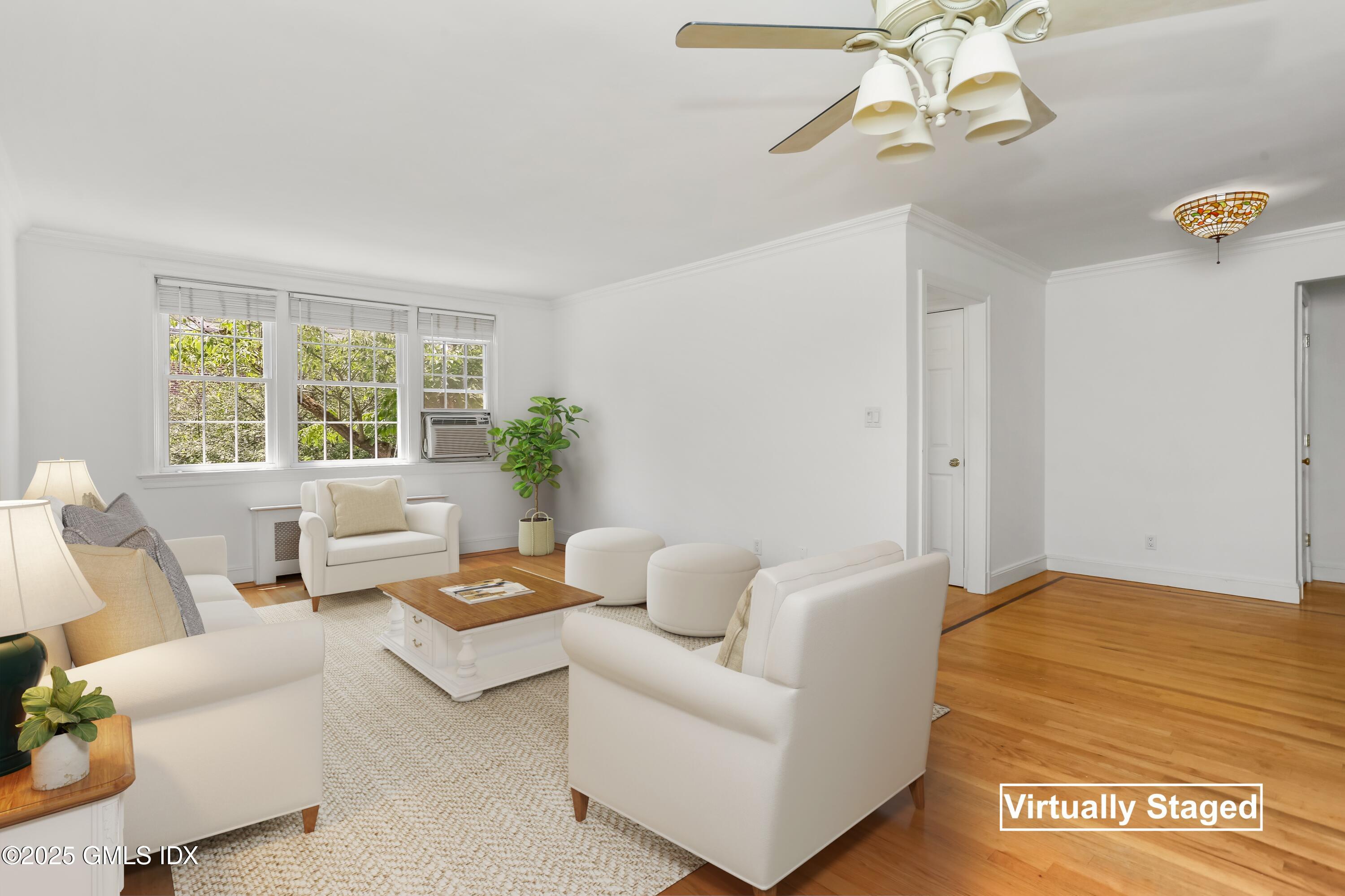 114 Putnam Park, 114