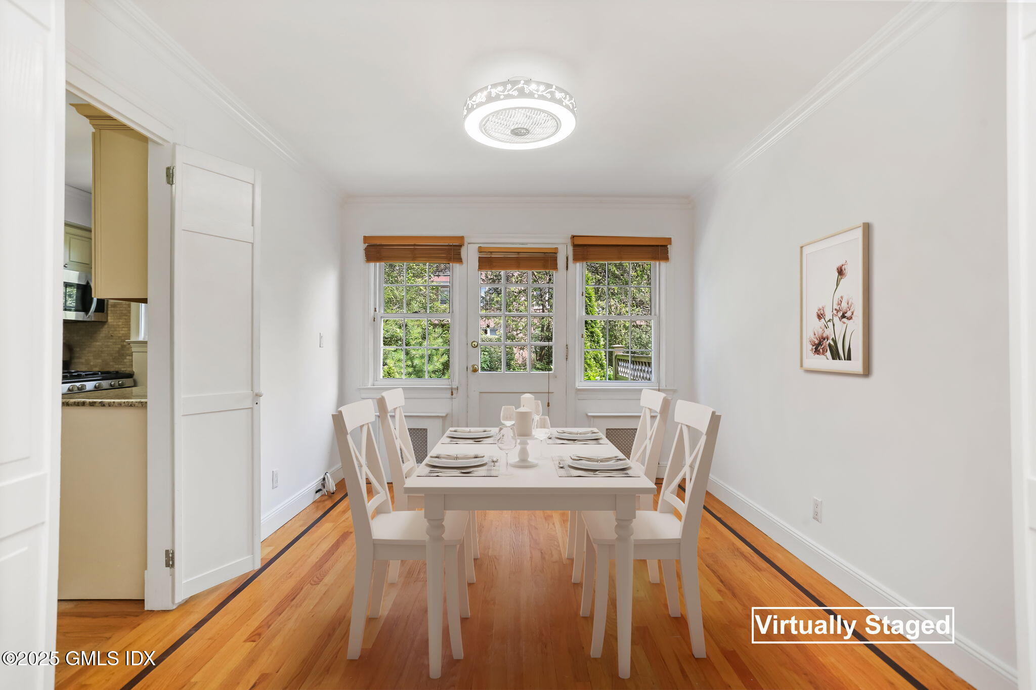 114 Putnam Park, 114