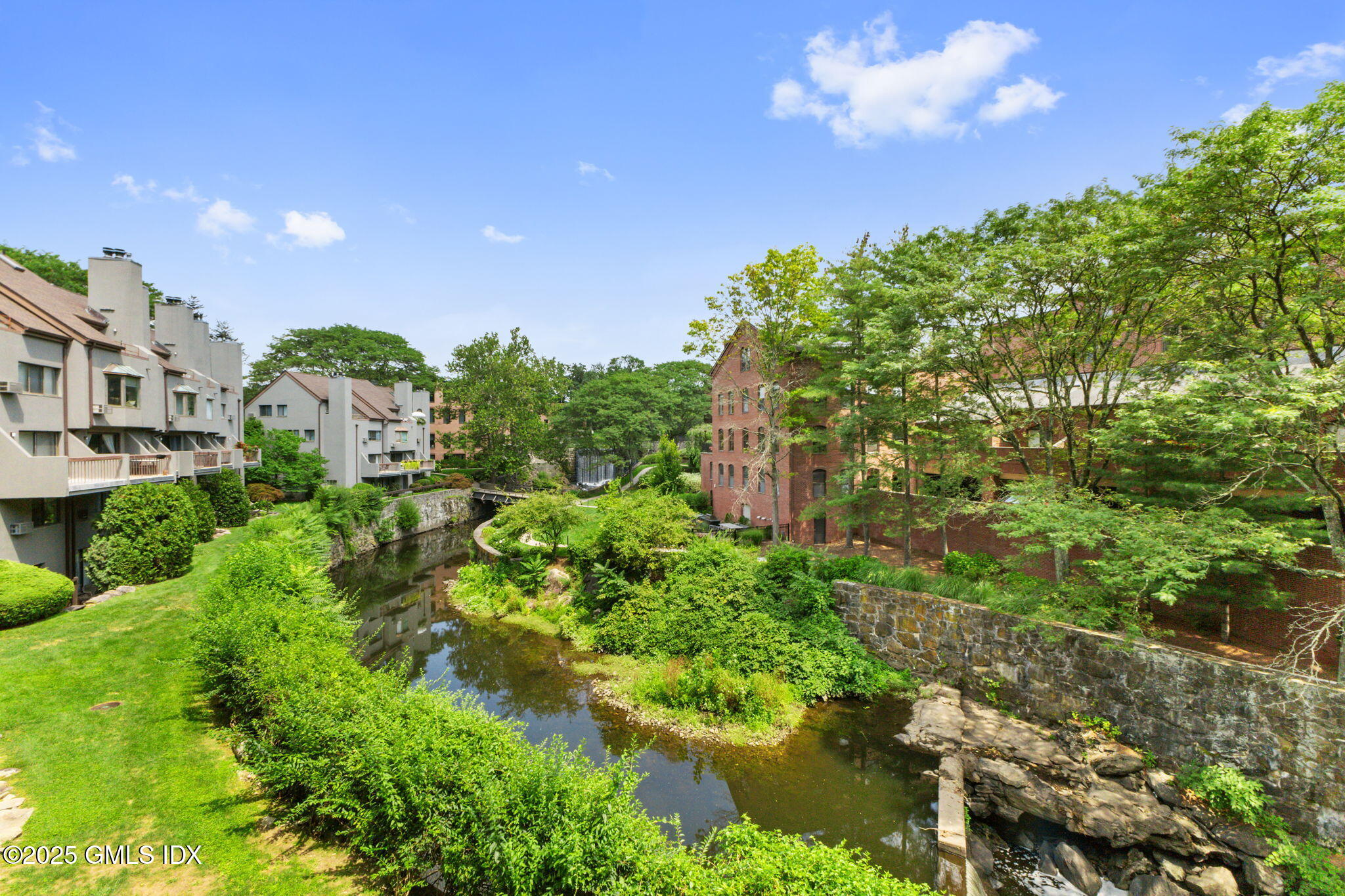 12 Glenville Street, 108