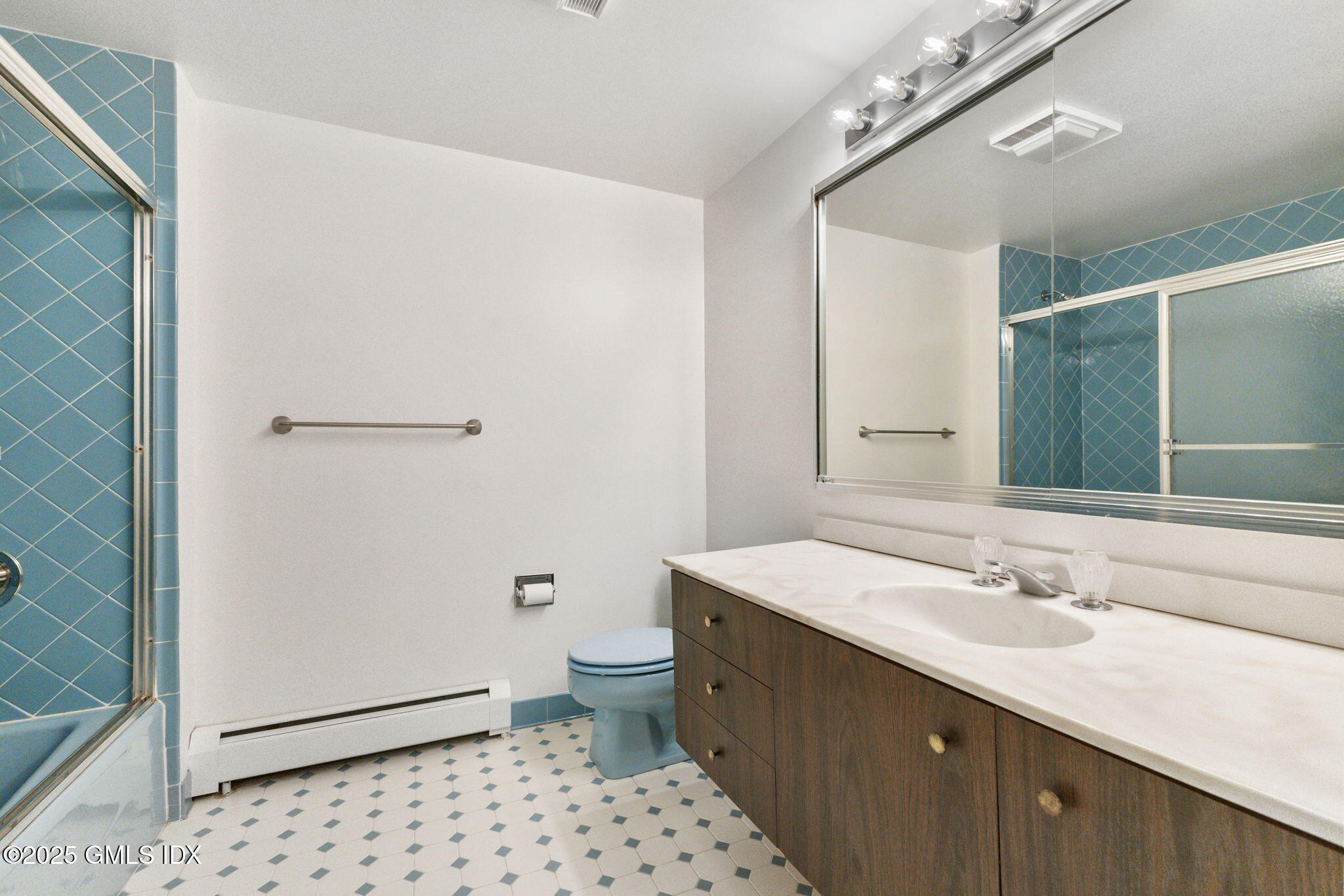 12 Glenville Street, 108