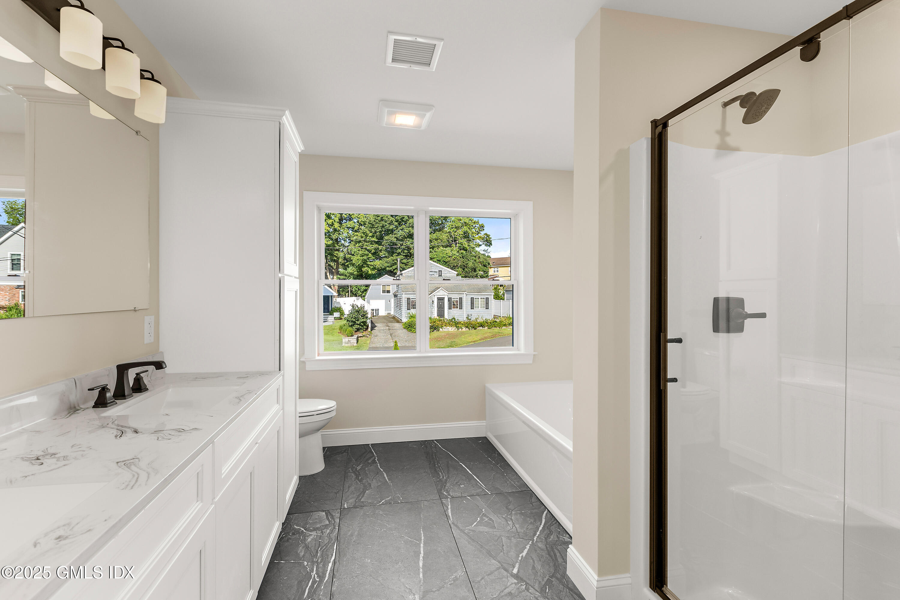 10 Highland Place, B