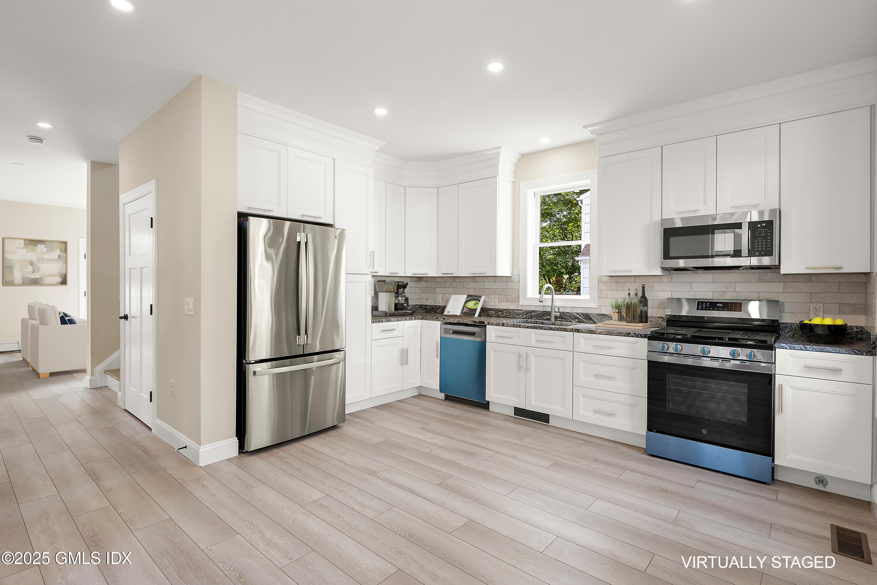 10 Highland Place, B