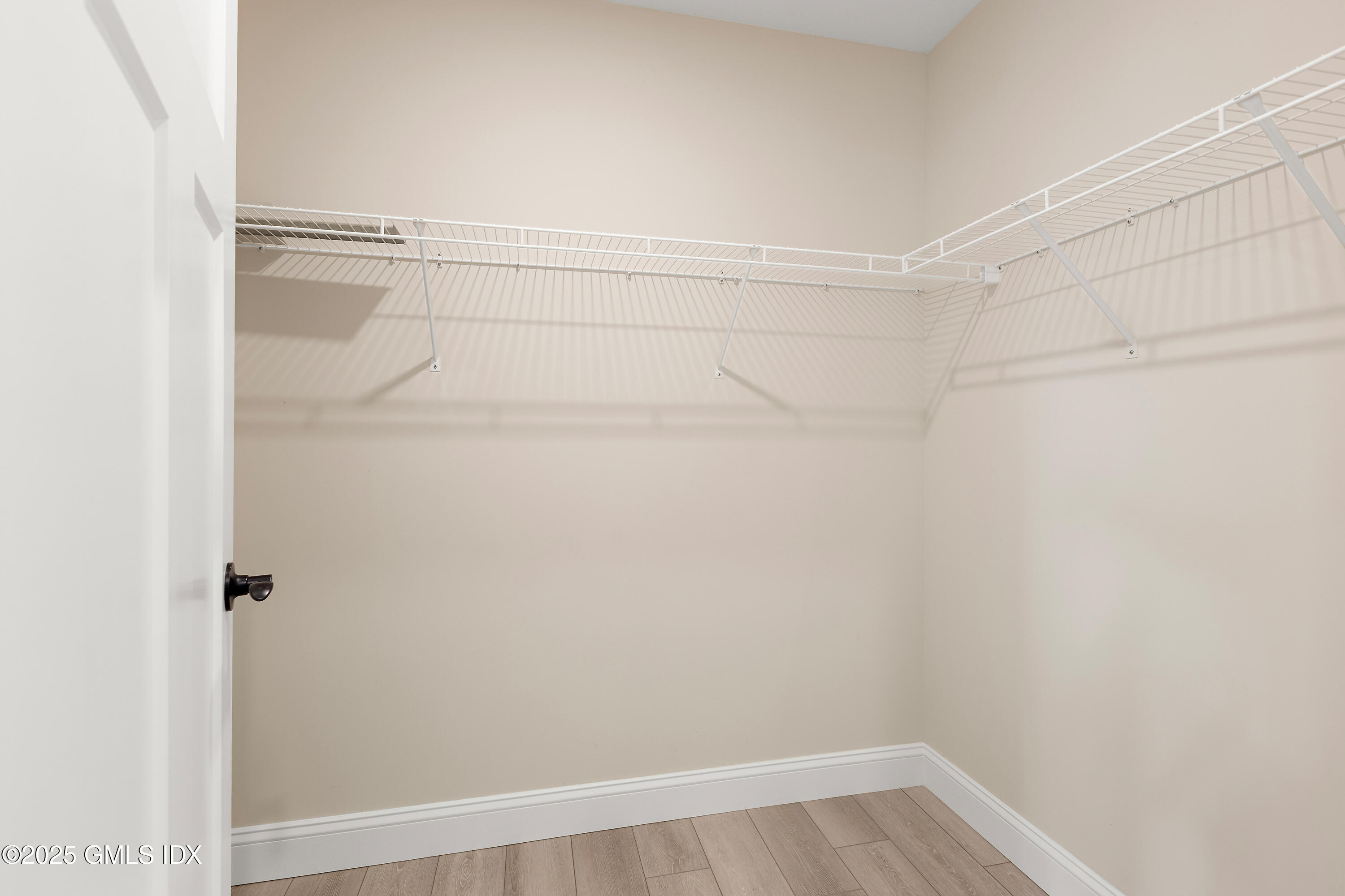 10 Highland Place, B