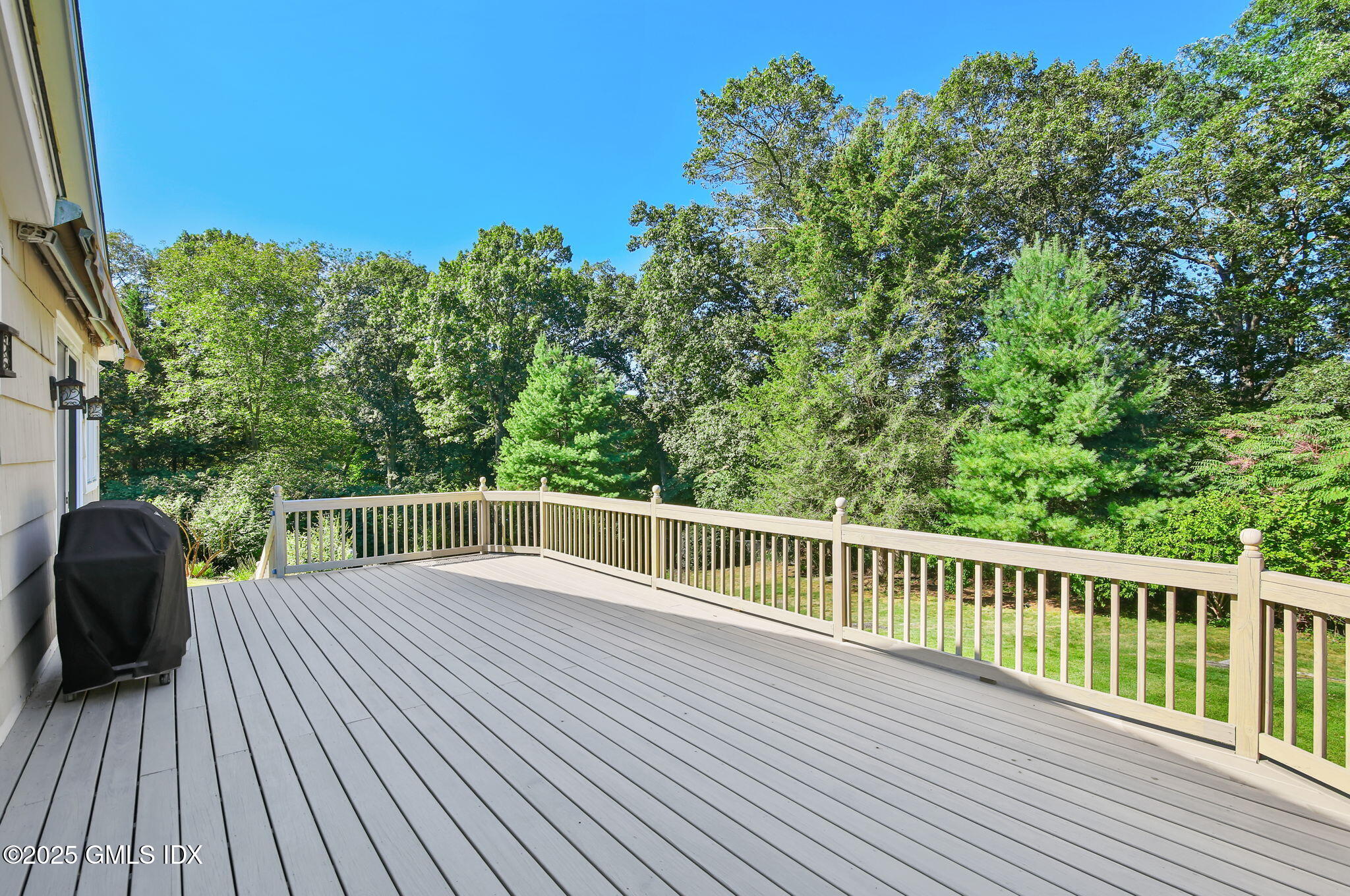 7 Pleasant View Place