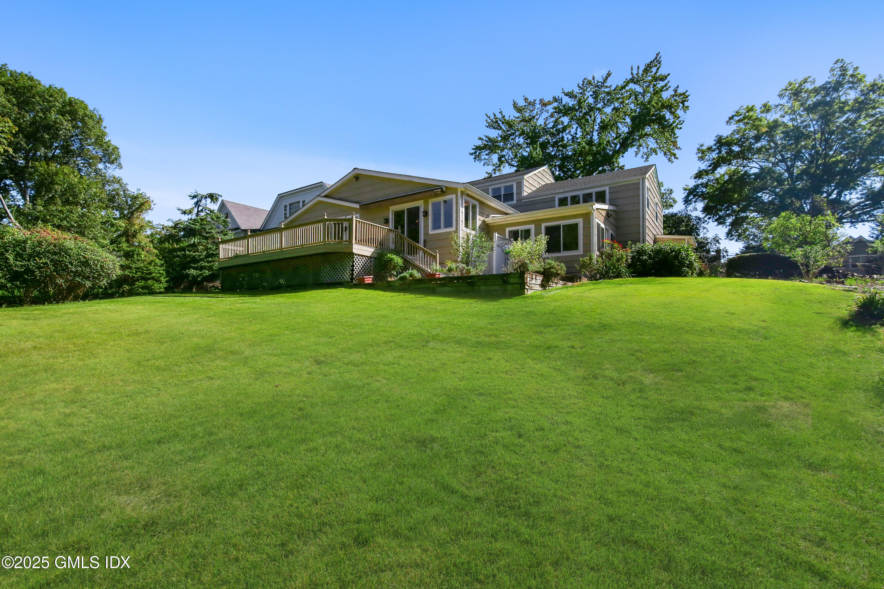 7 Pleasant View Place