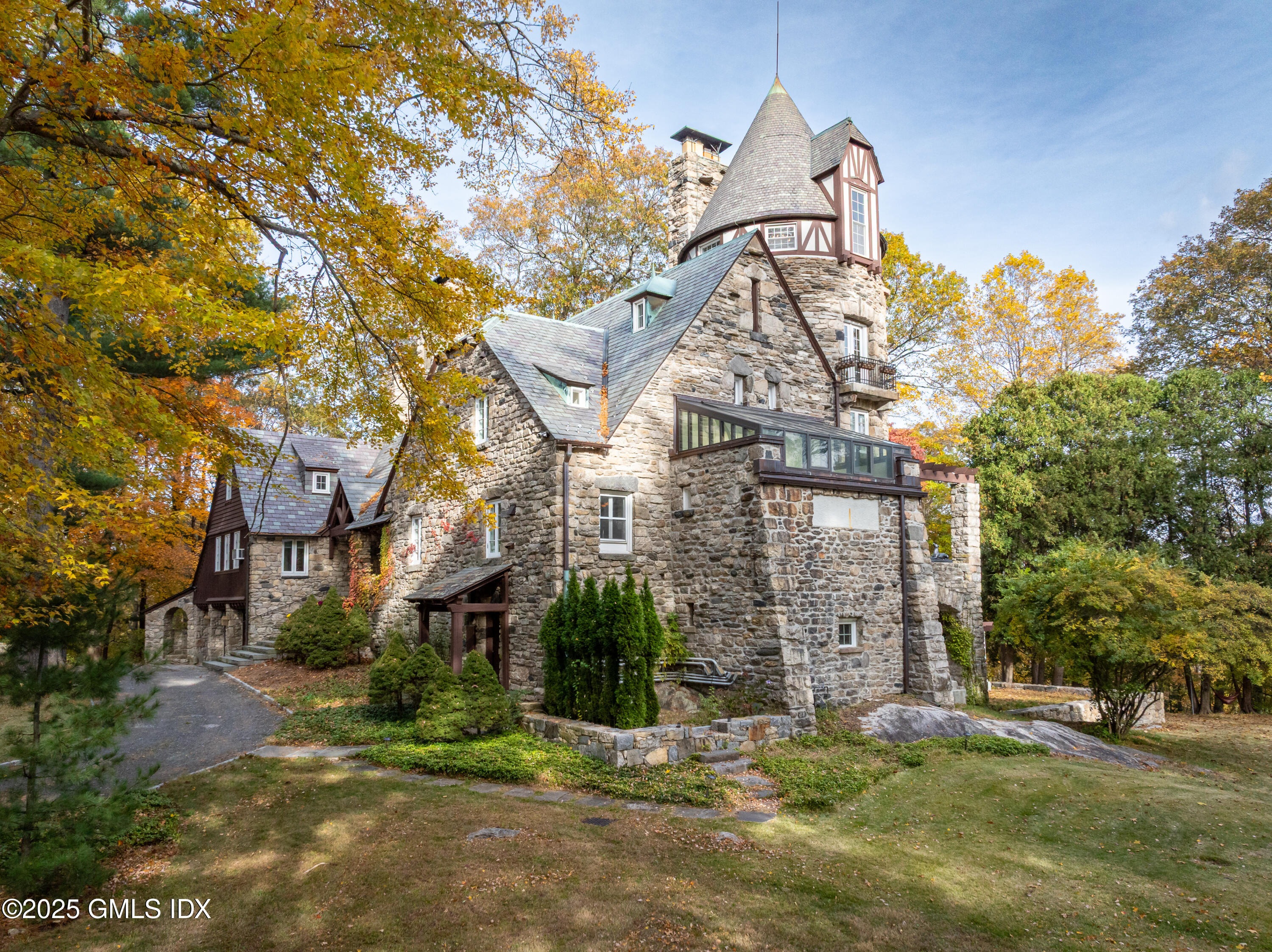 271 Hunting Ridge Road