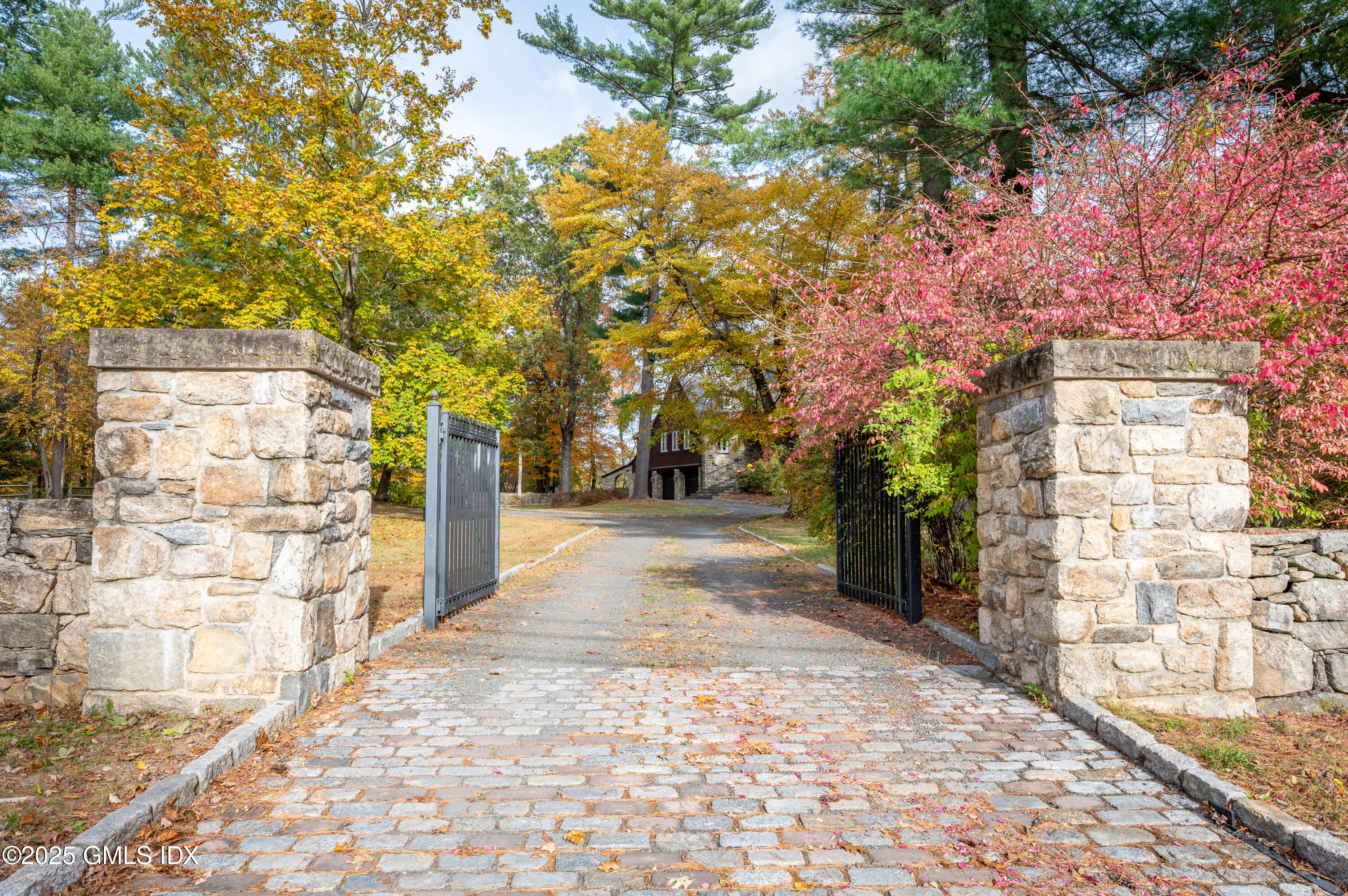 271 Hunting Ridge Road