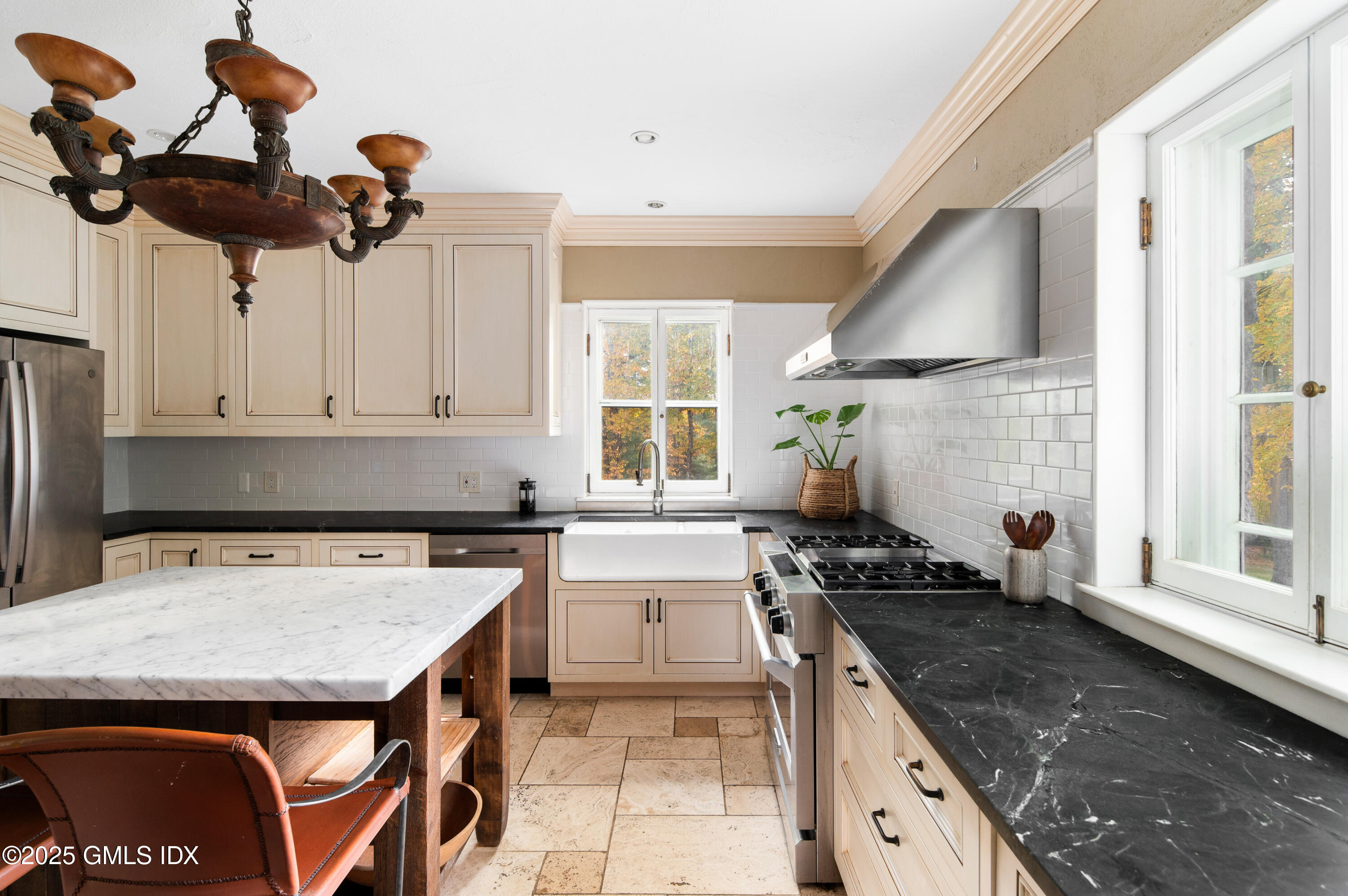 271 Hunting Ridge Road