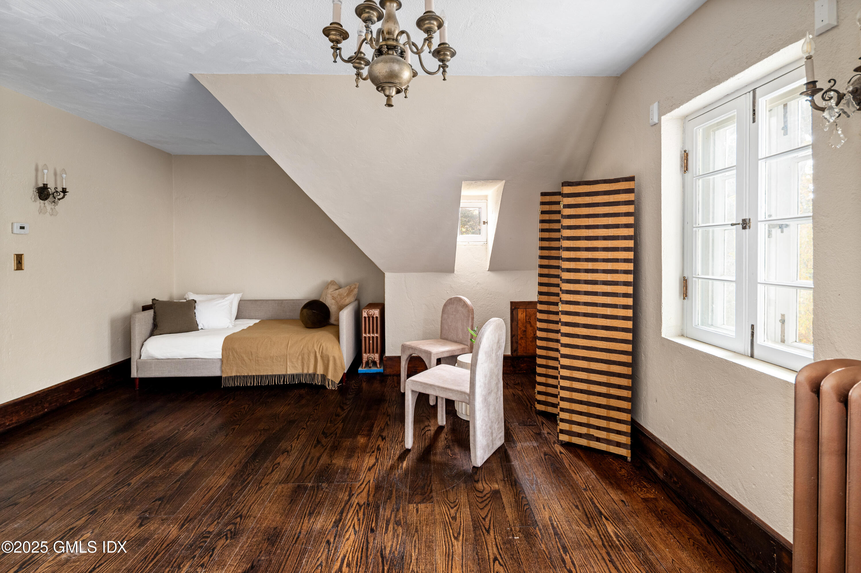 271 Hunting Ridge Road