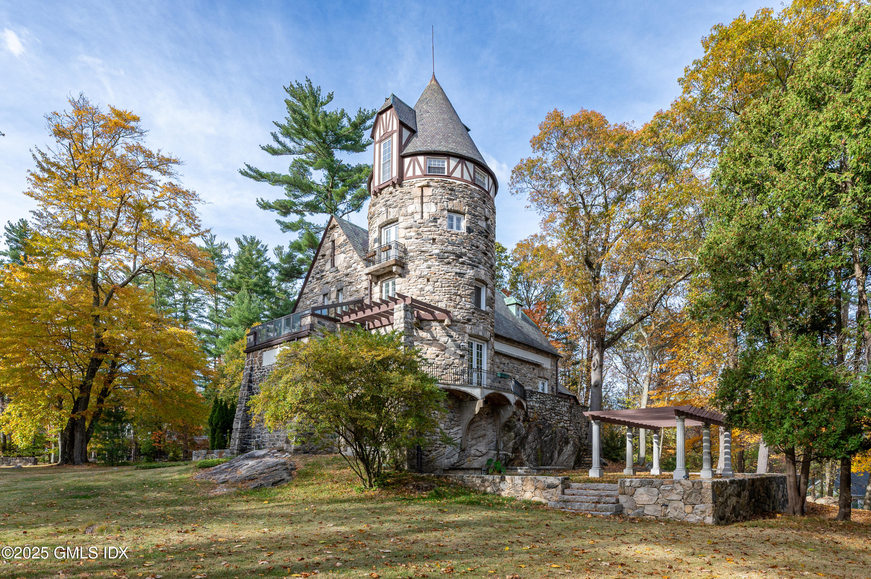 271 Hunting Ridge Road