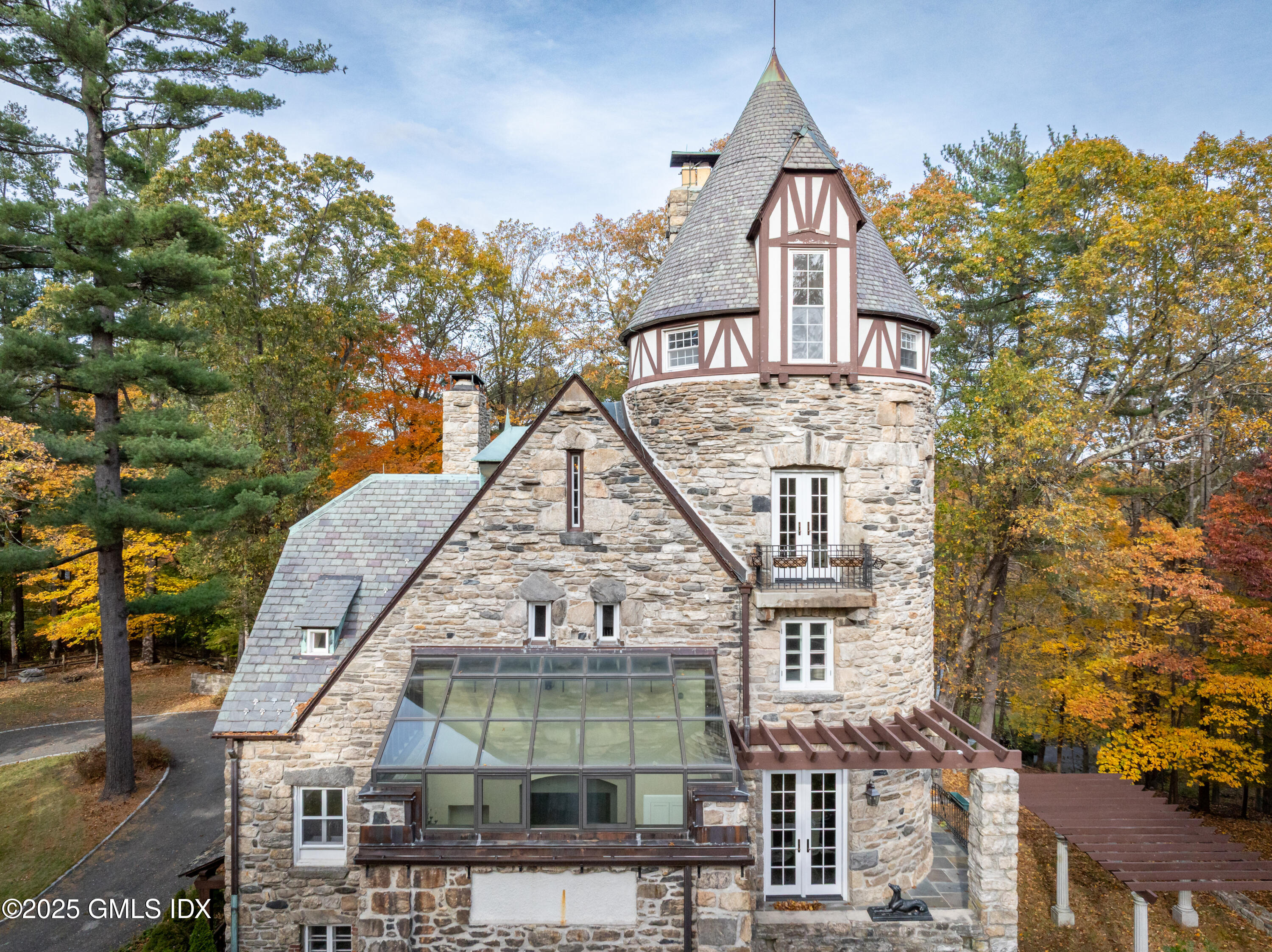 271 Hunting Ridge Road