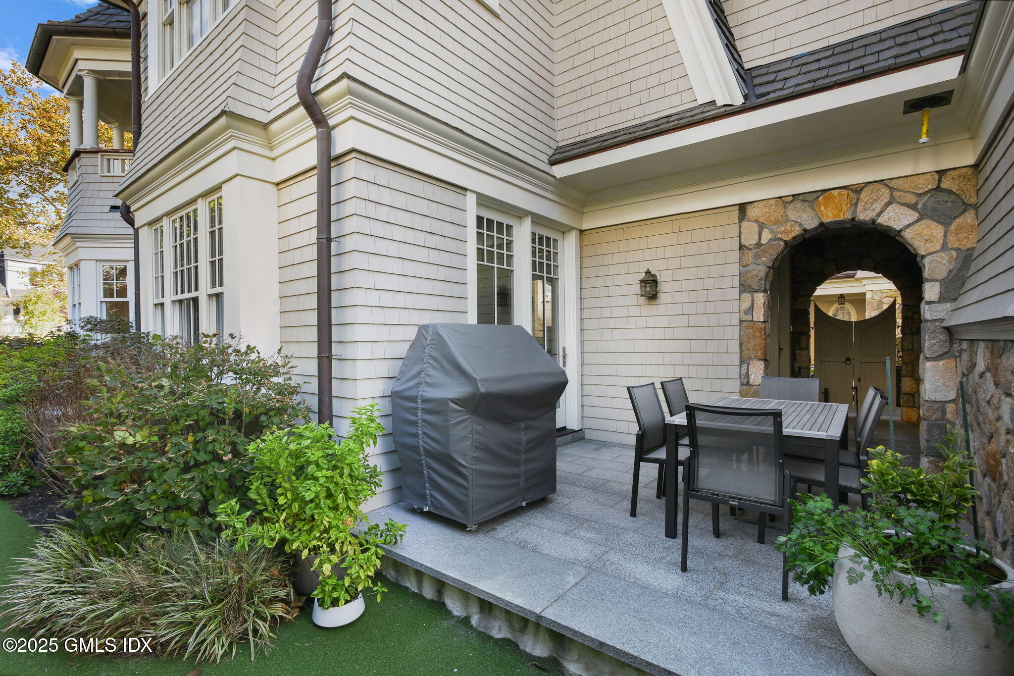 50 Sound View Drive 4N