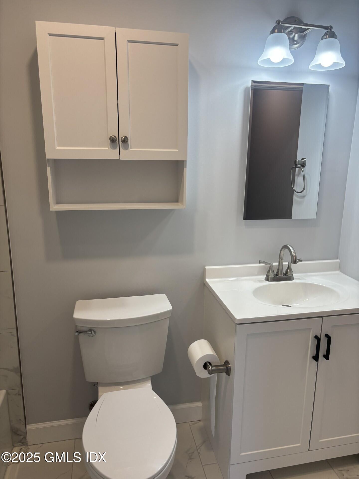 1465 E Putnam Avenue 430