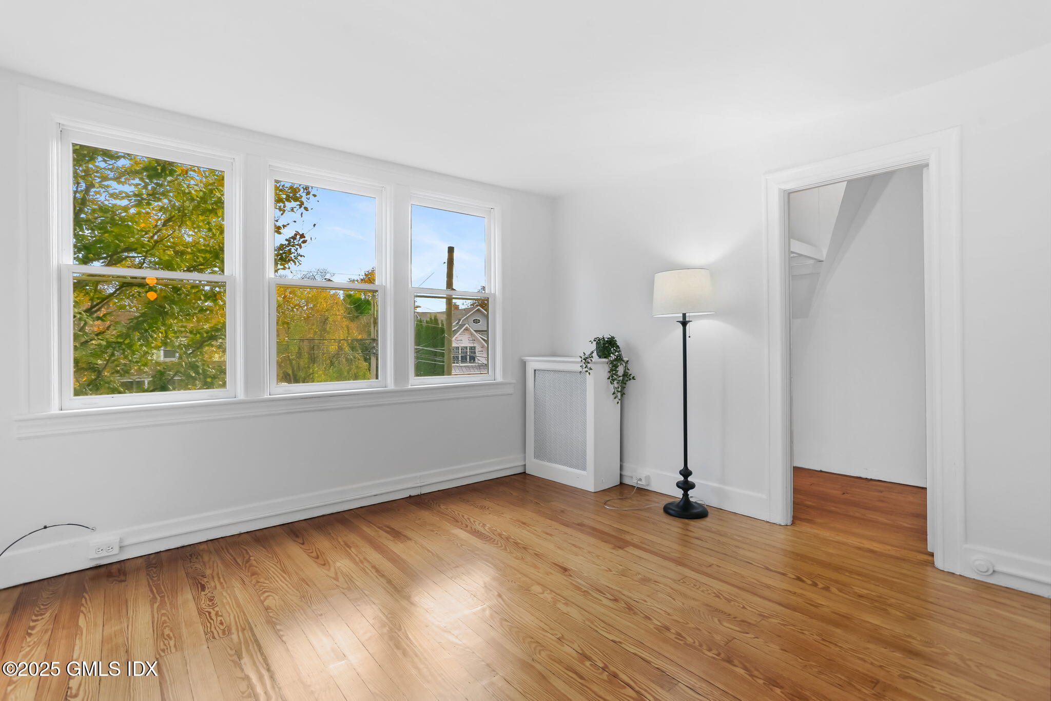 11 Shorelands Place