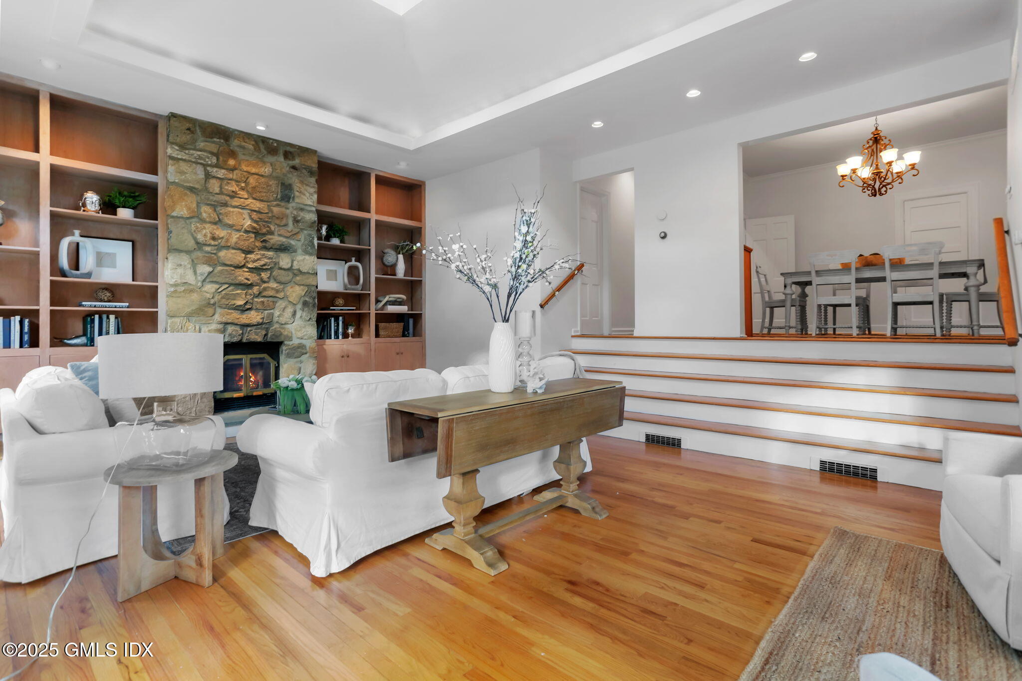 11 Shorelands Place