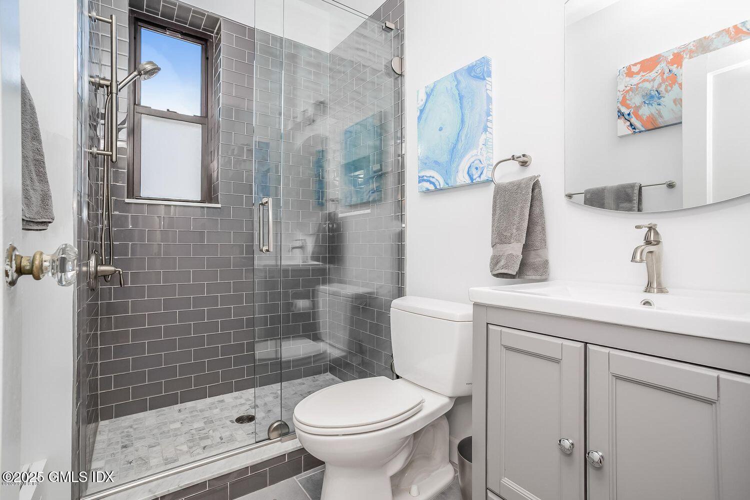 47 Lafayette Place 6J