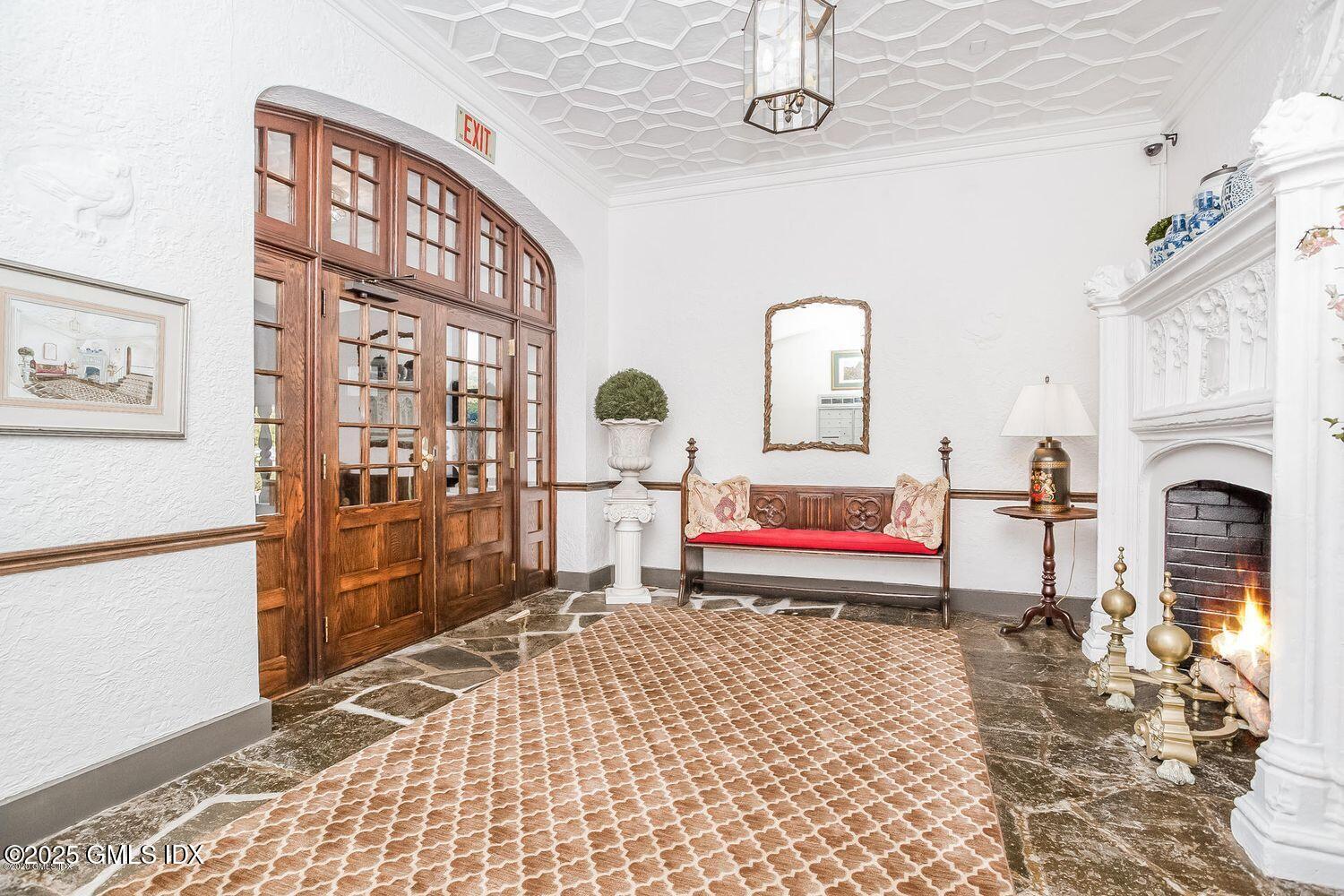 47 Lafayette Place 6J