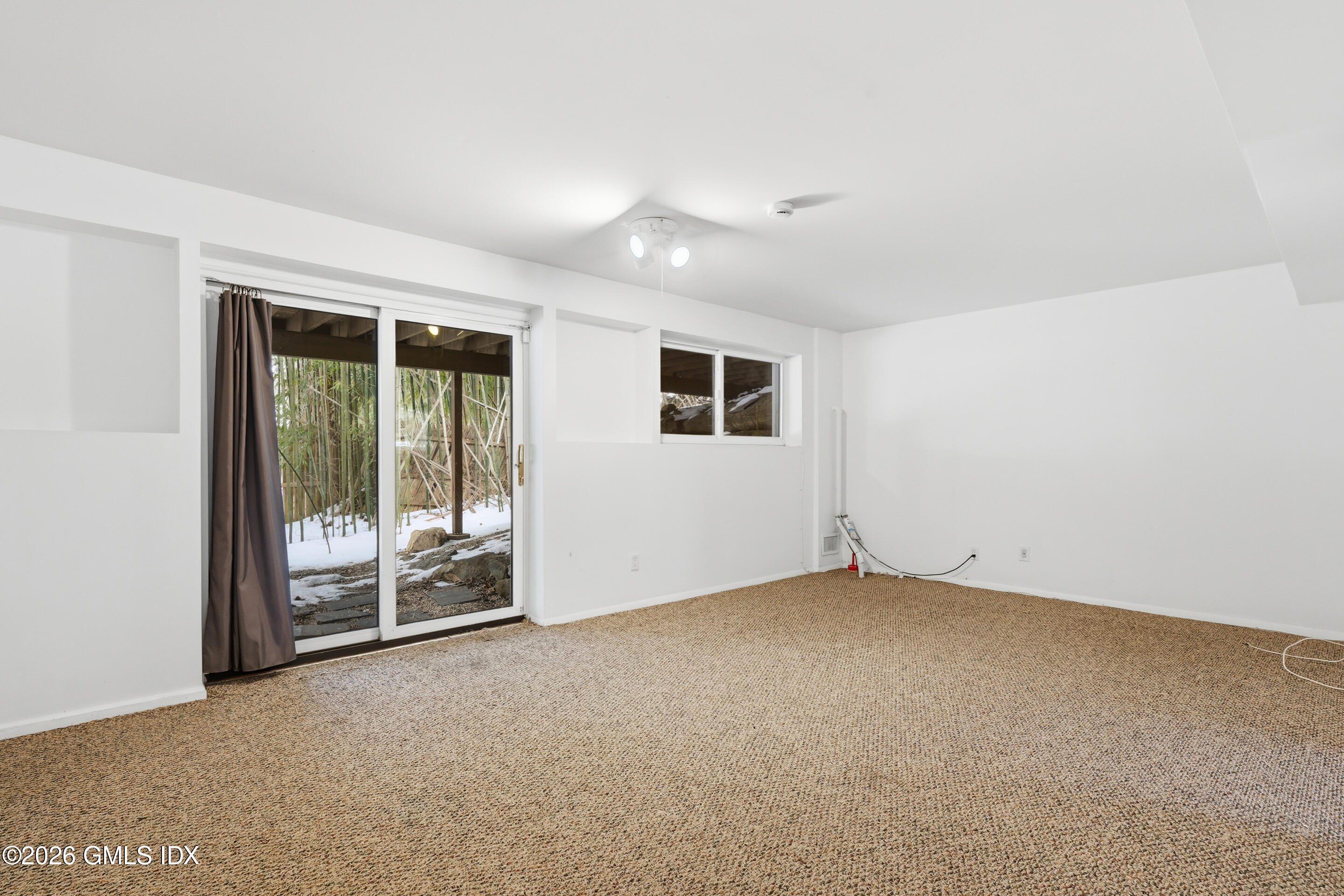 4 Split Timber Place