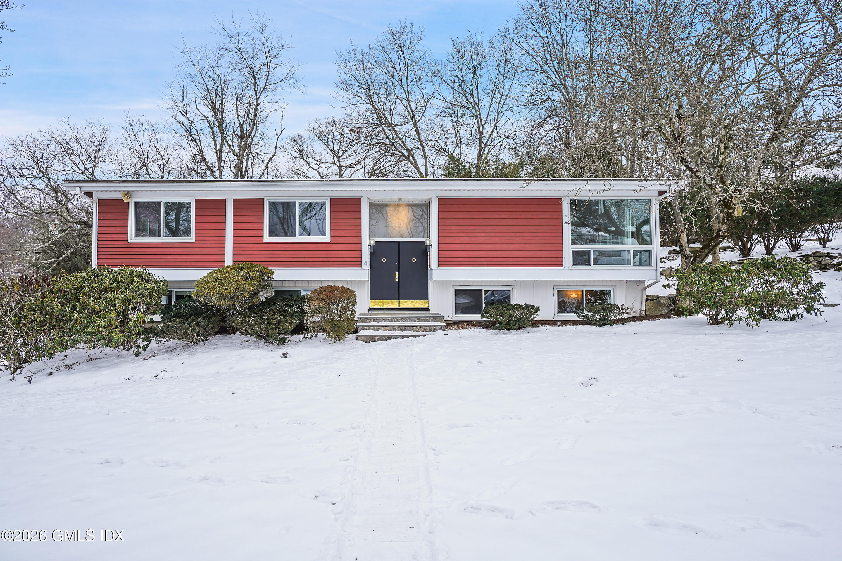 4 Split Timber Place