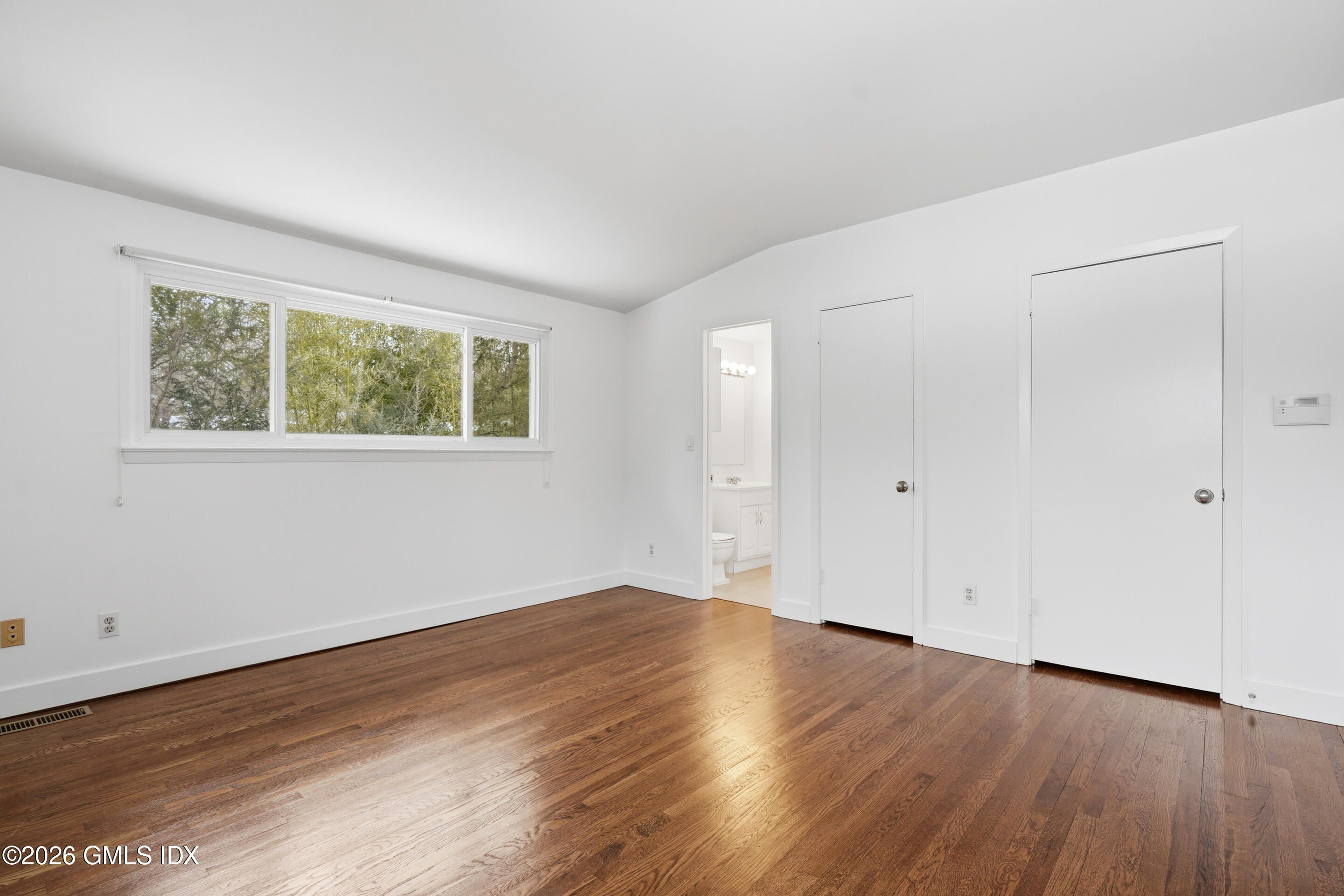 4 Split Timber Place