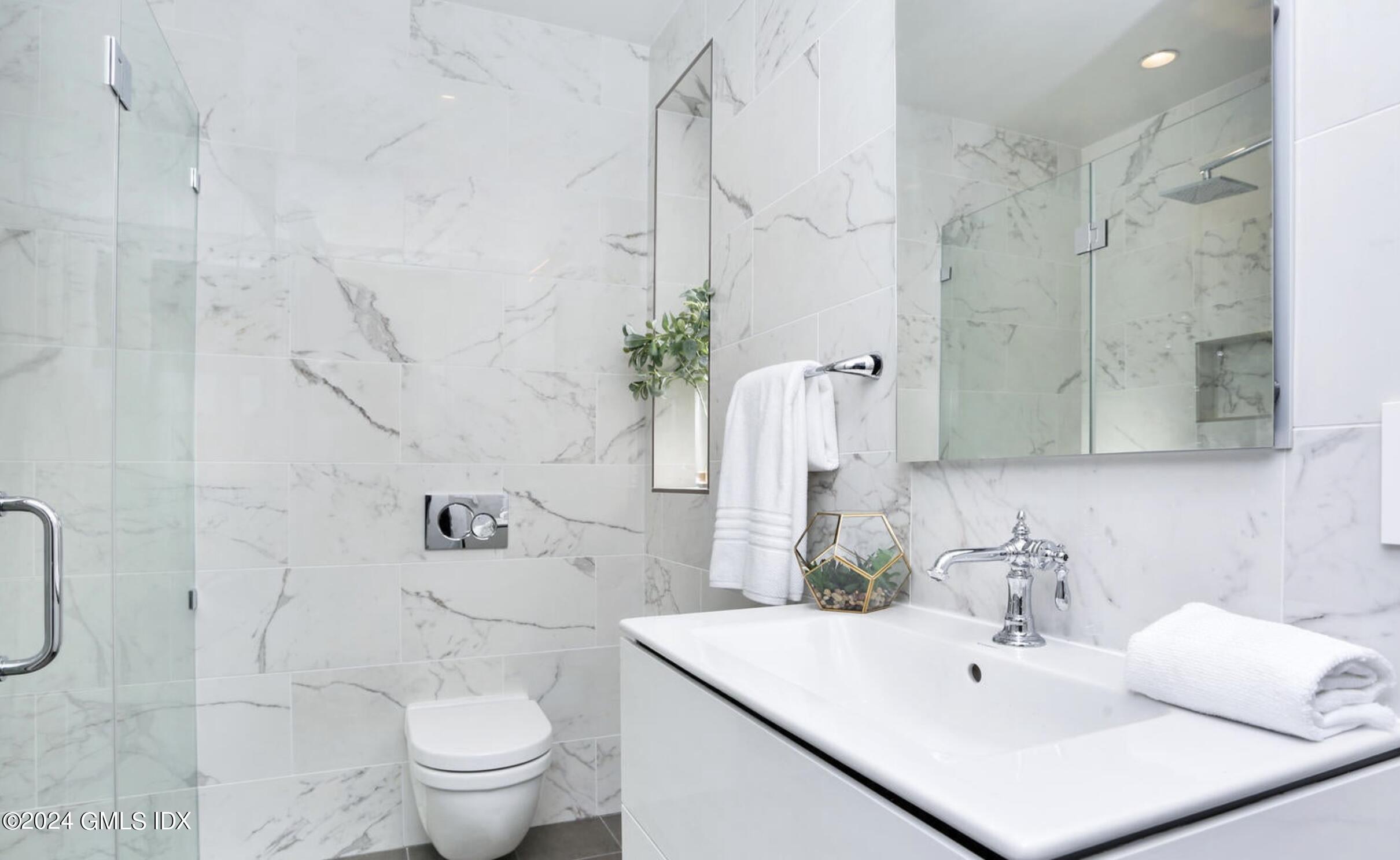 171 Greenwich Avenue Unit: 3A