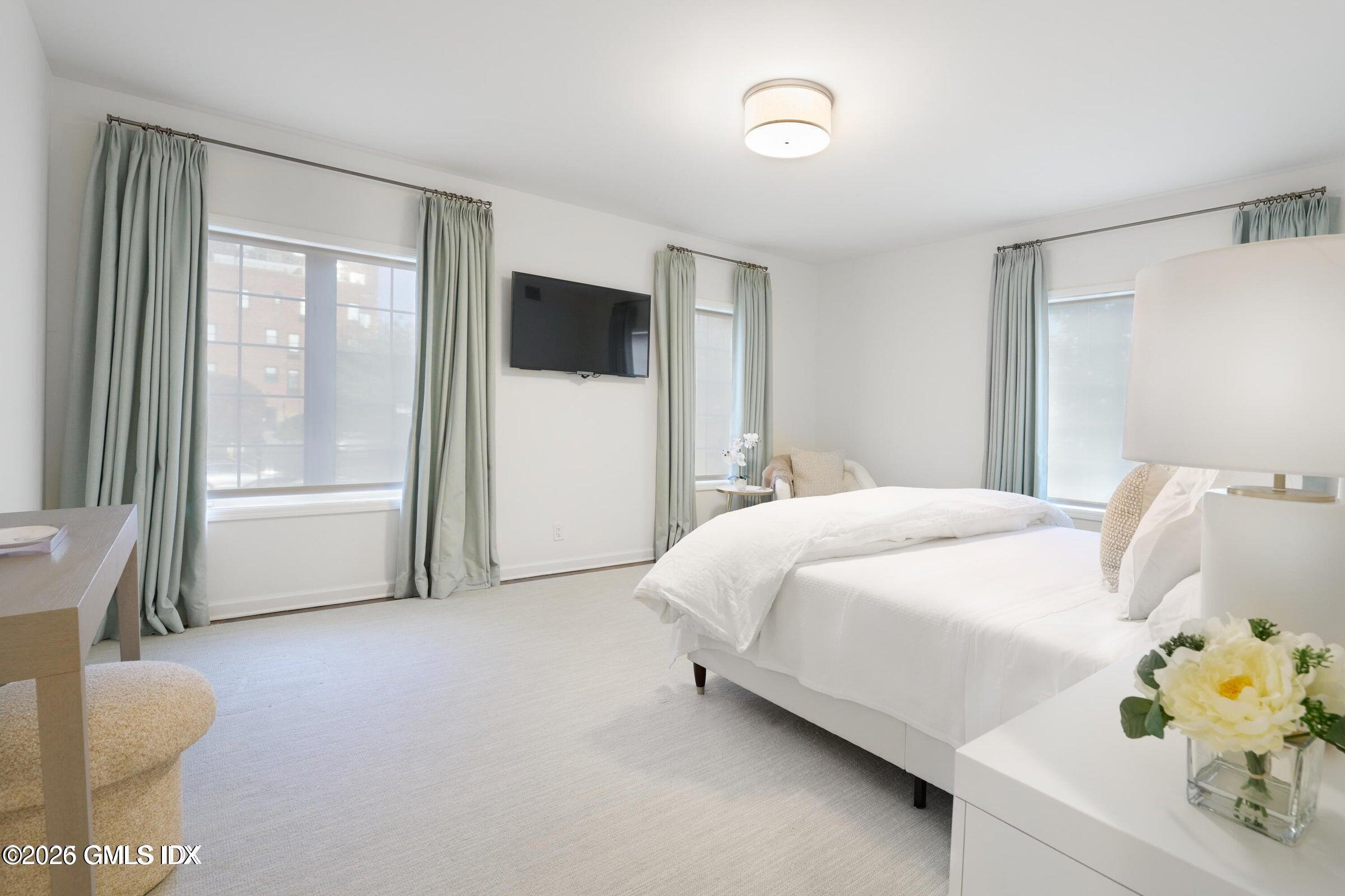 33 Lafayette Court UNIT 2A