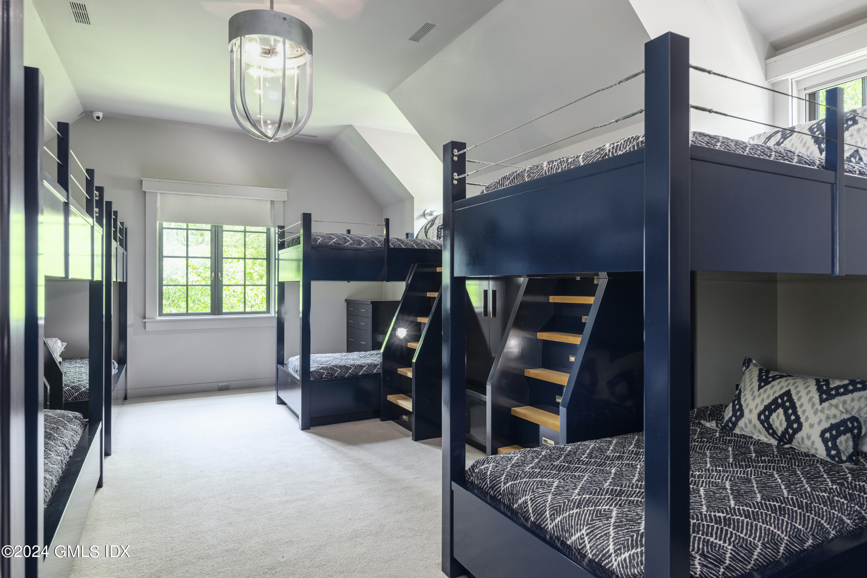 865 Hollow Tree Ridge Road