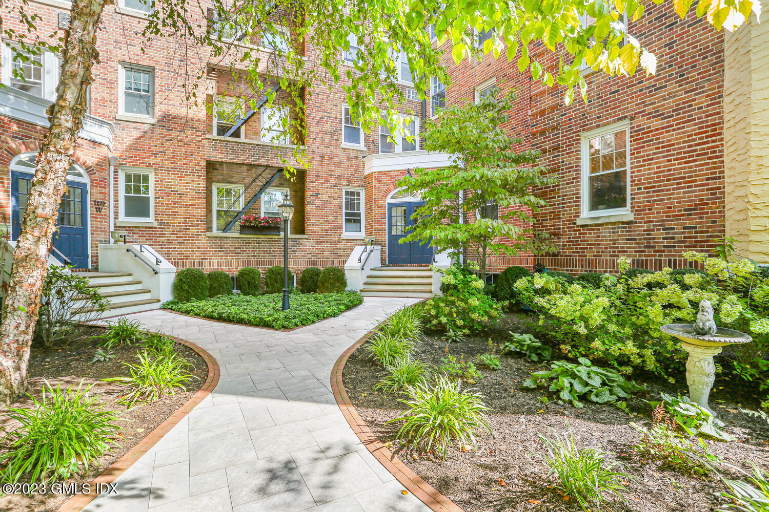 169 Mason Street APT 1D