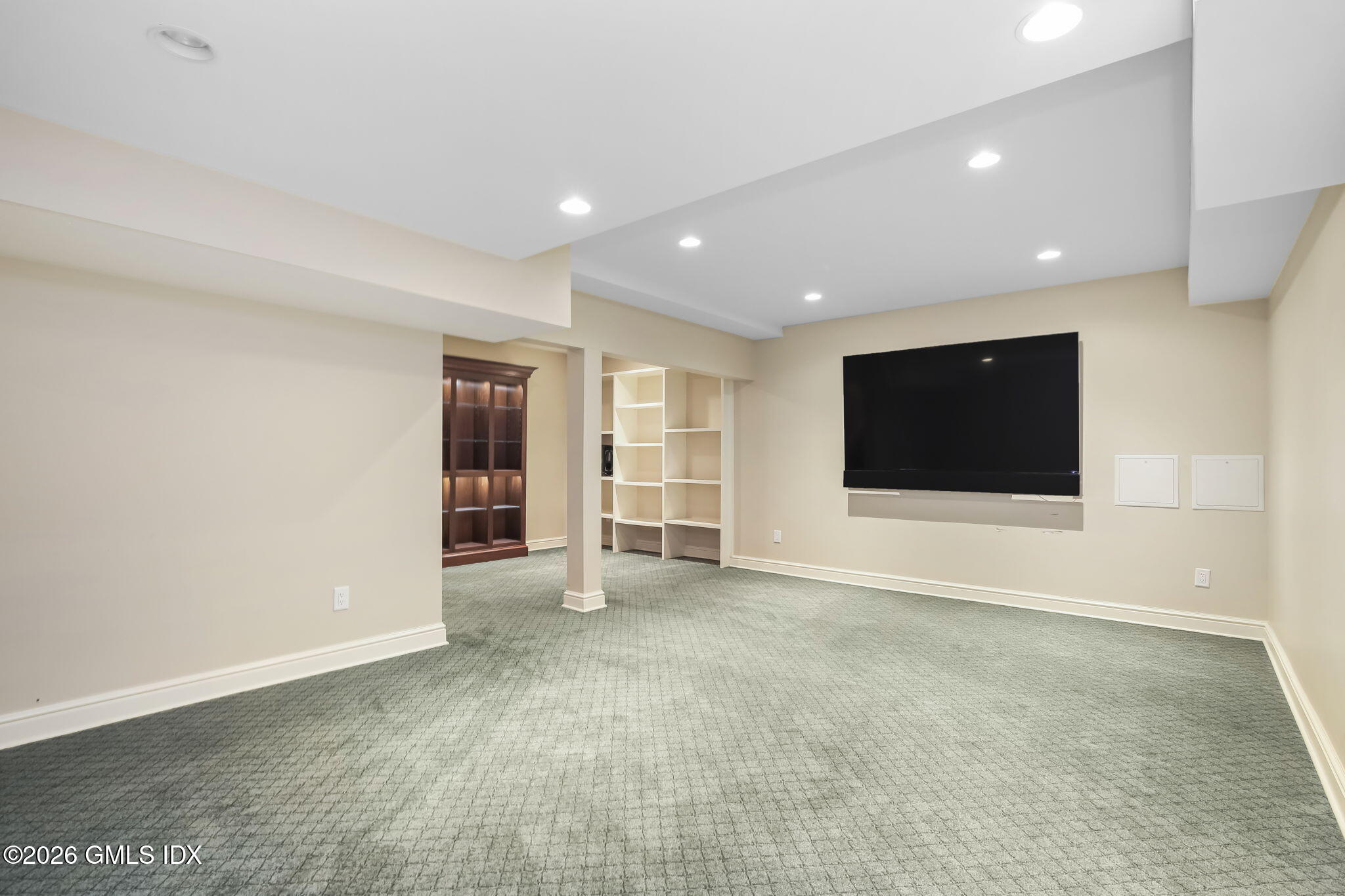 1 Old Church Road APT 1