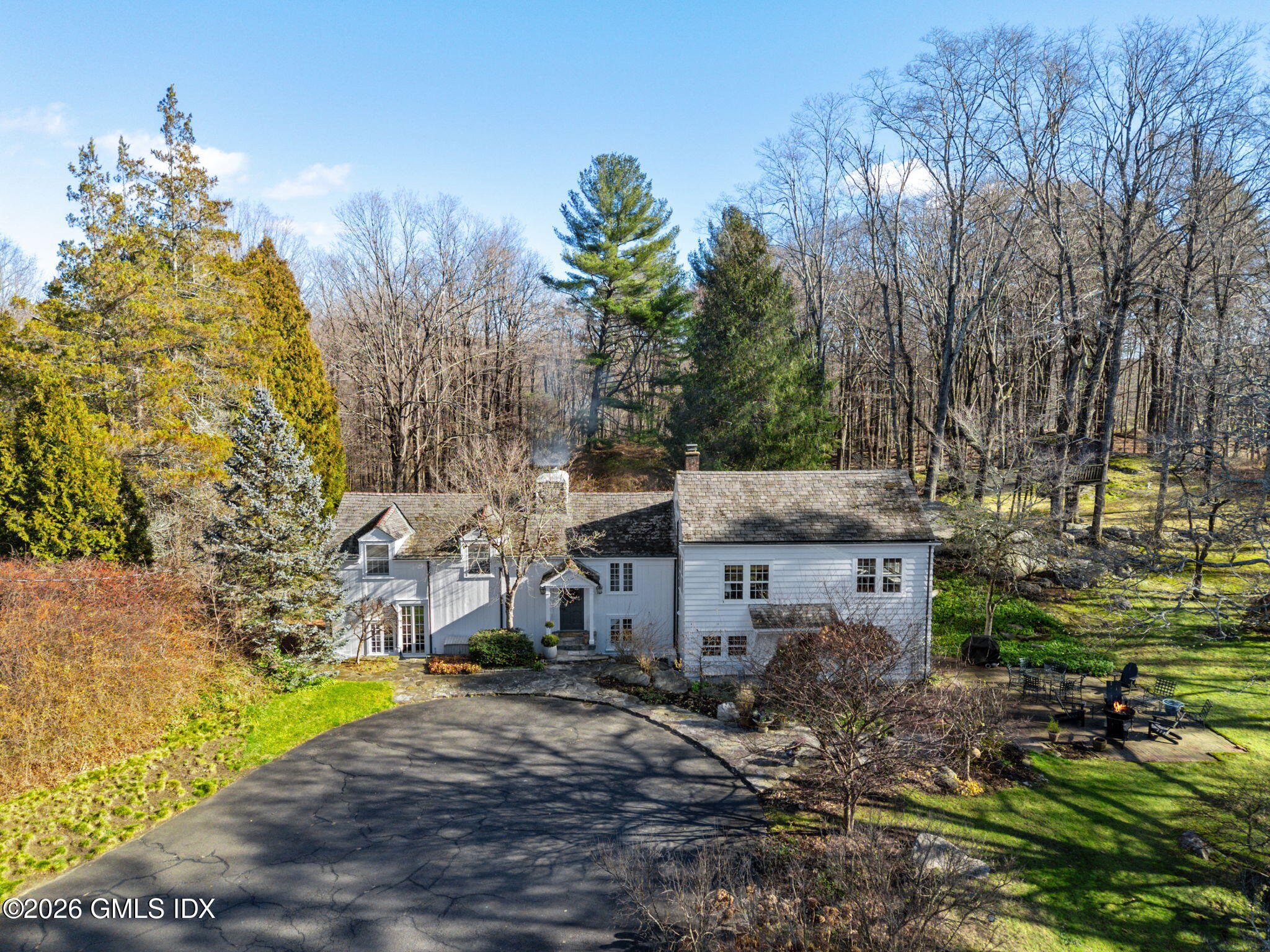 93 E Middle Patent Road