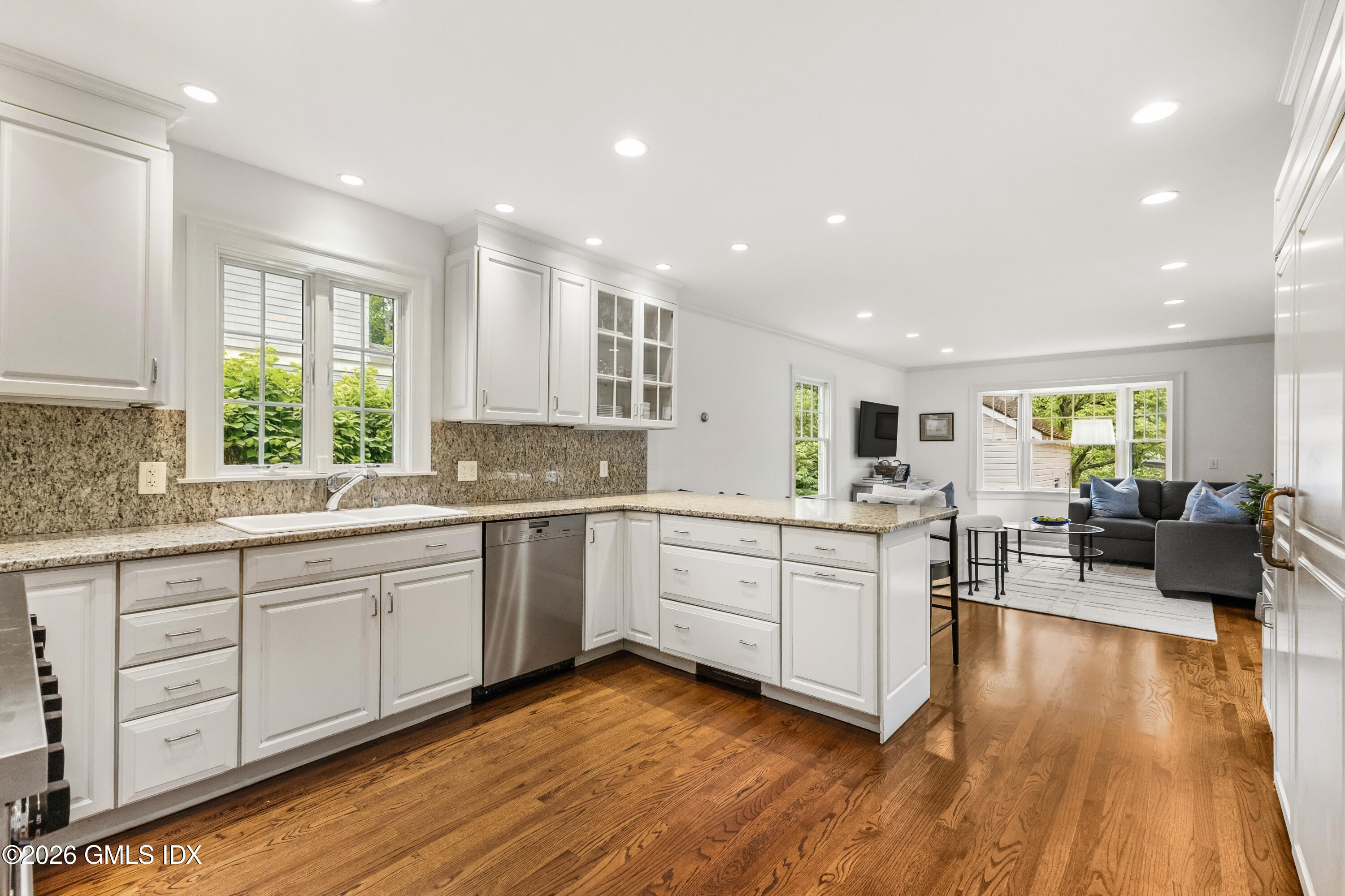 38 Highview Avenue