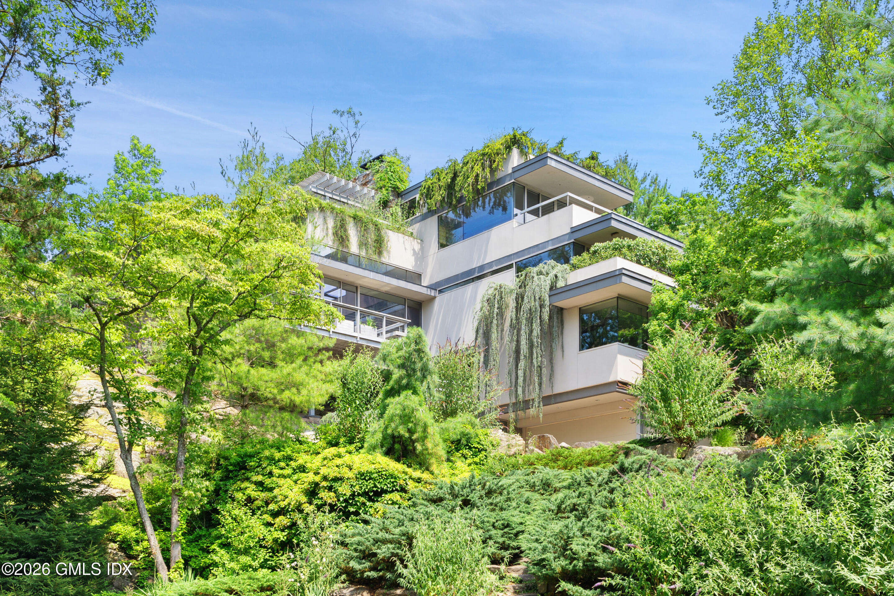 326-338 Stanwich Road