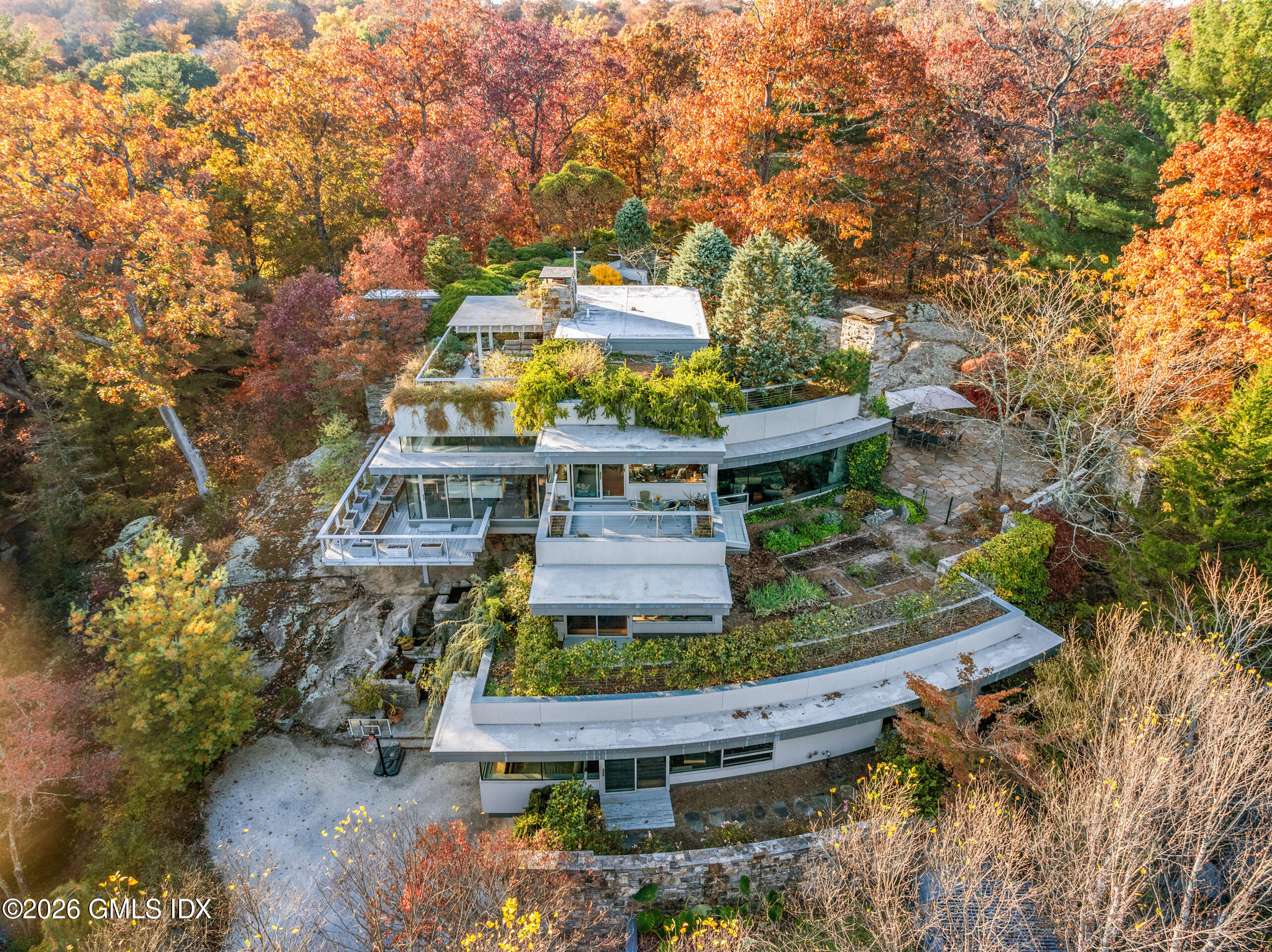 326-338 Stanwich Road