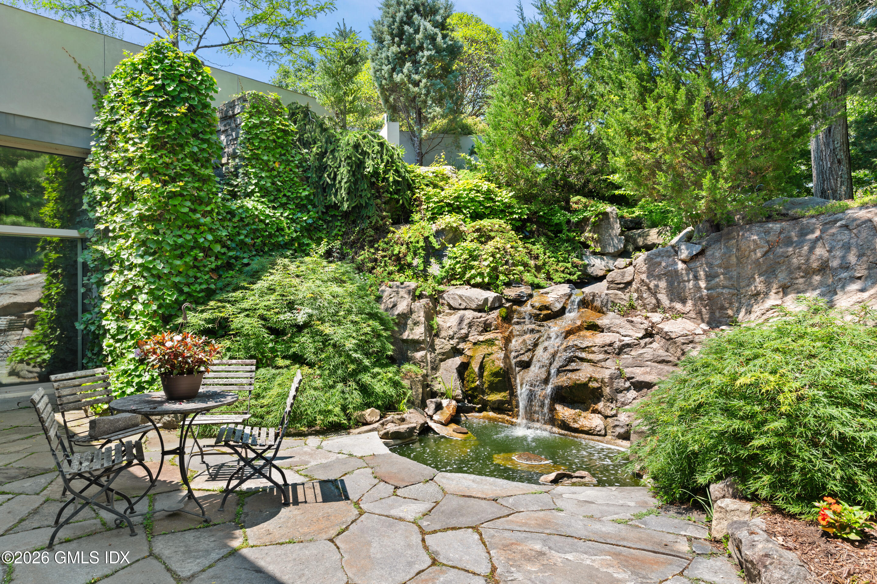 326-338 Stanwich Road