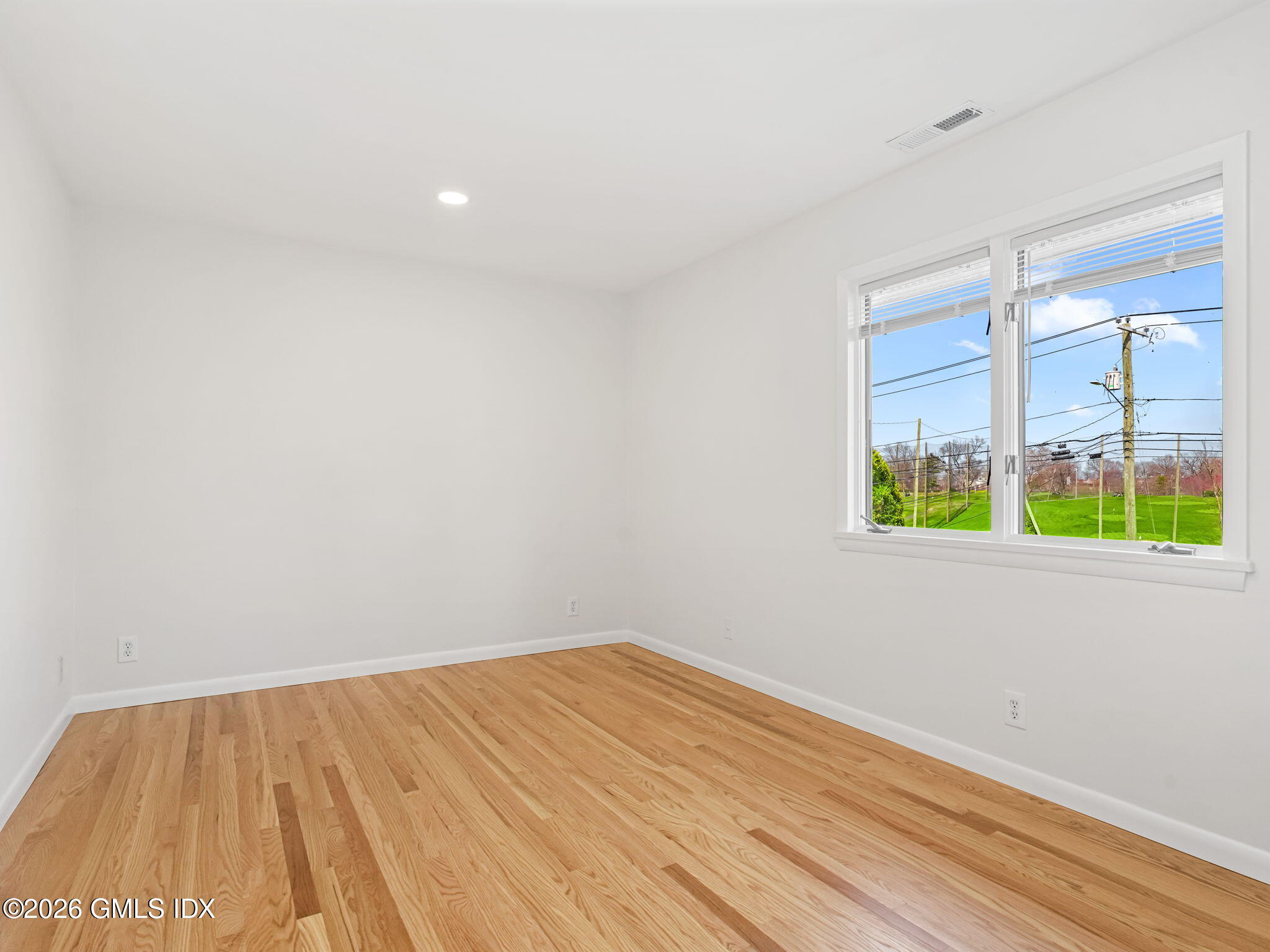 80 Tomac Avenue