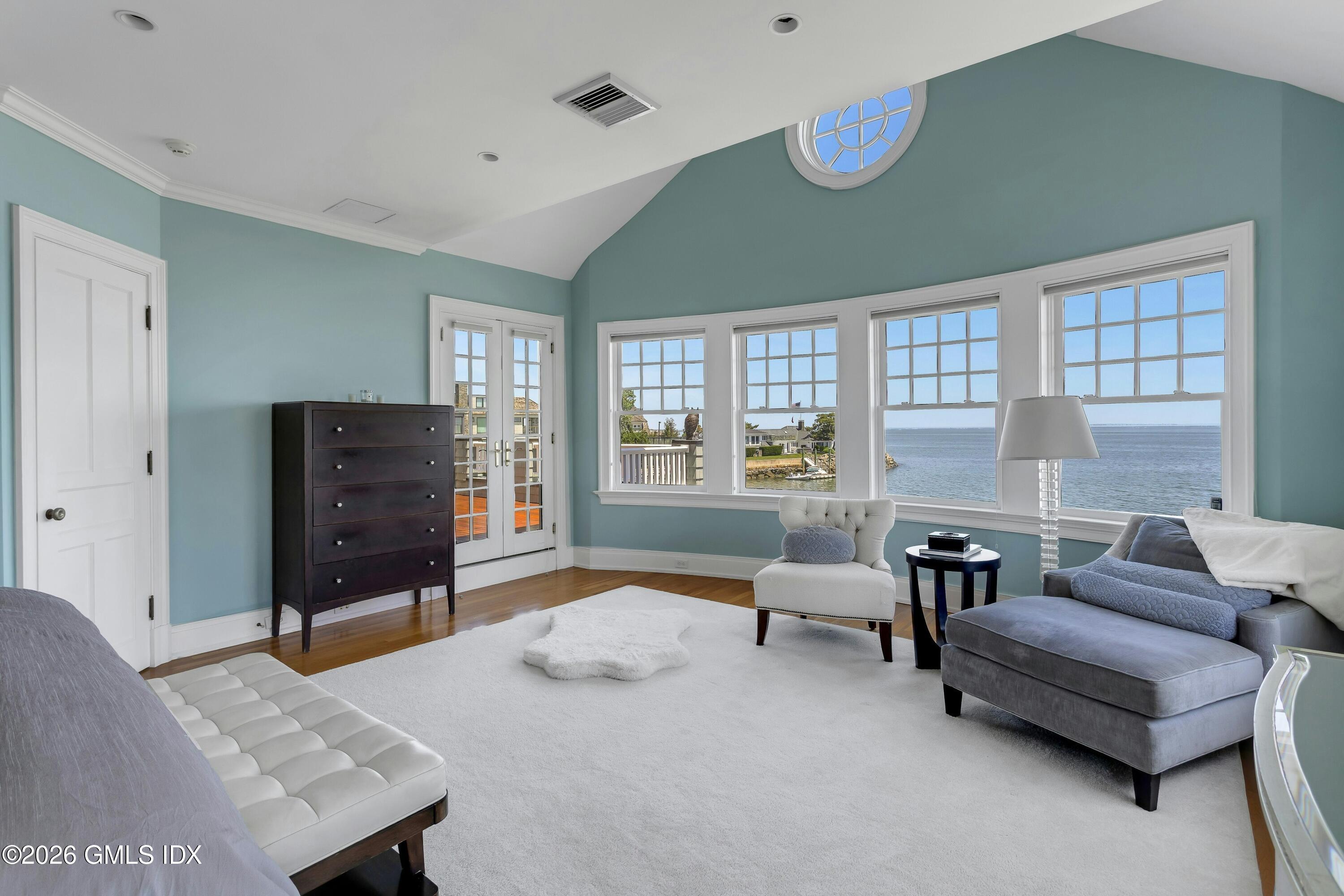 200 Shore Road